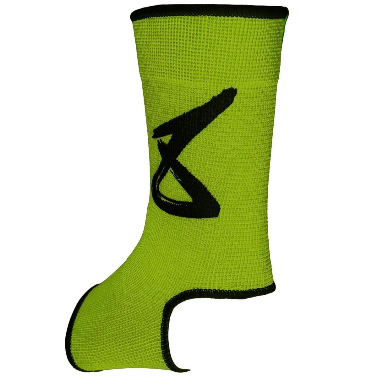 Ankle guards 8 Weapons 4/5