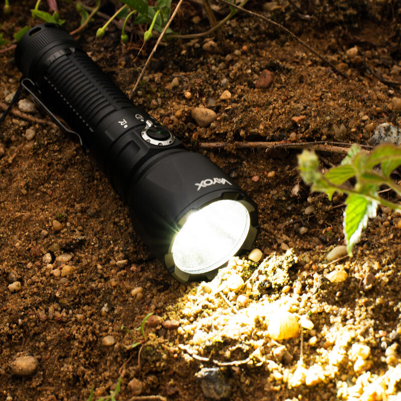 Lanternă cu acumulator Vayox VA0457 cu laser 20W 2000lm