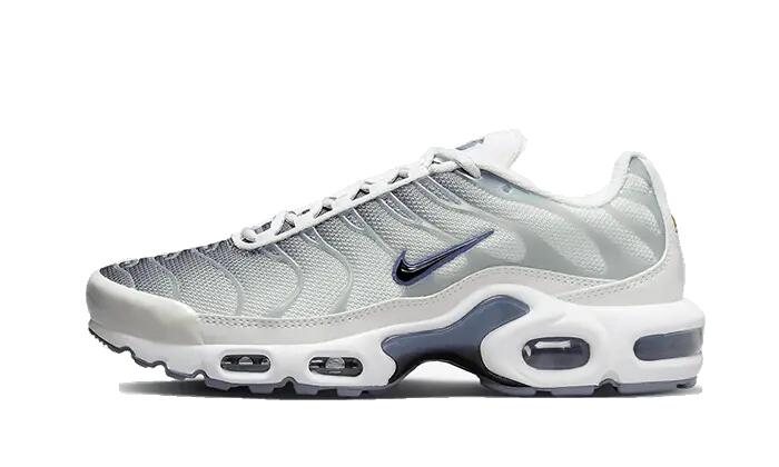 NIKE picture