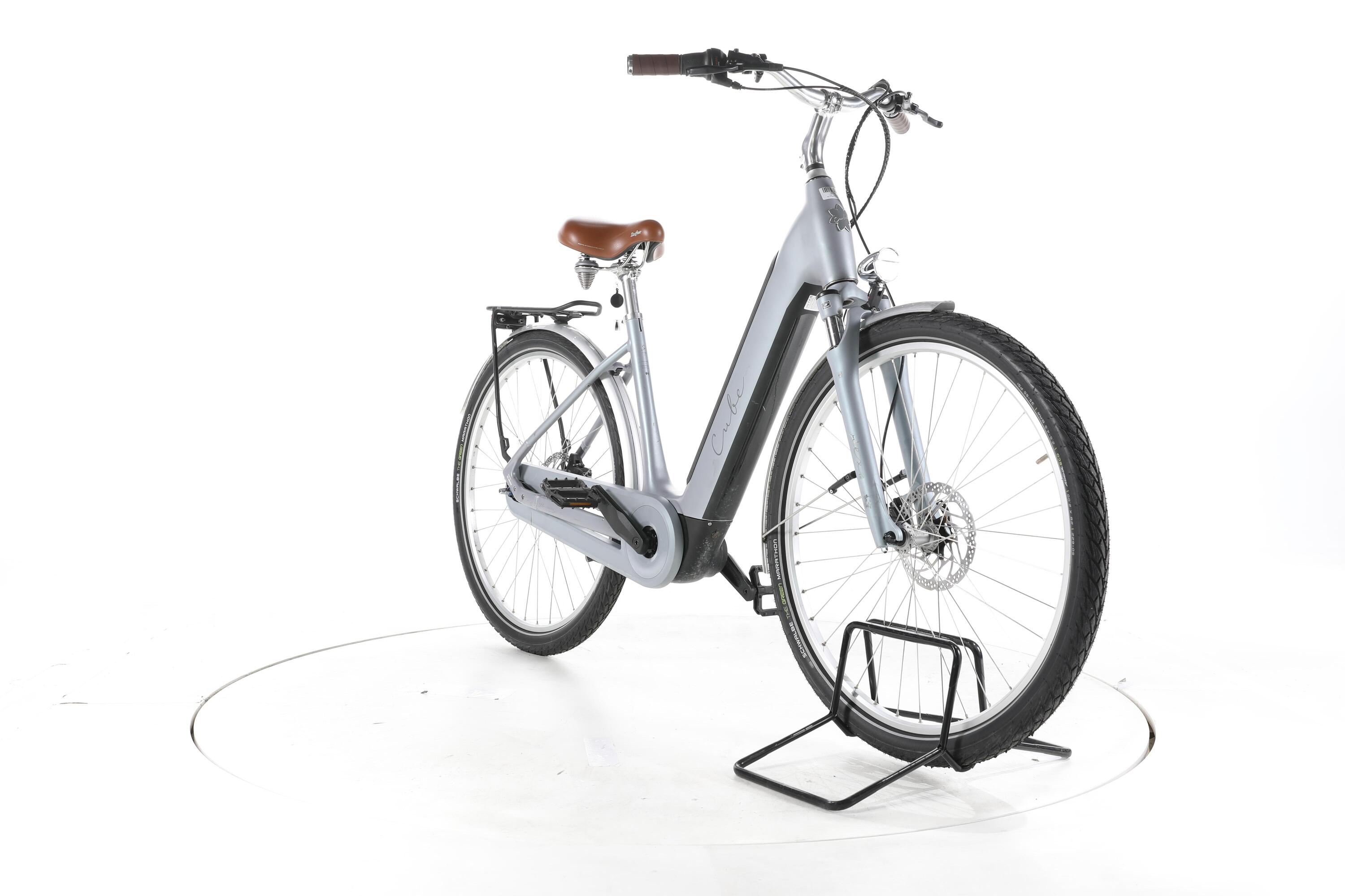 Segunda vida - Cube Ella Cruise Hybrid City E-Bike Degrau baixo - Bom Estado 3/7