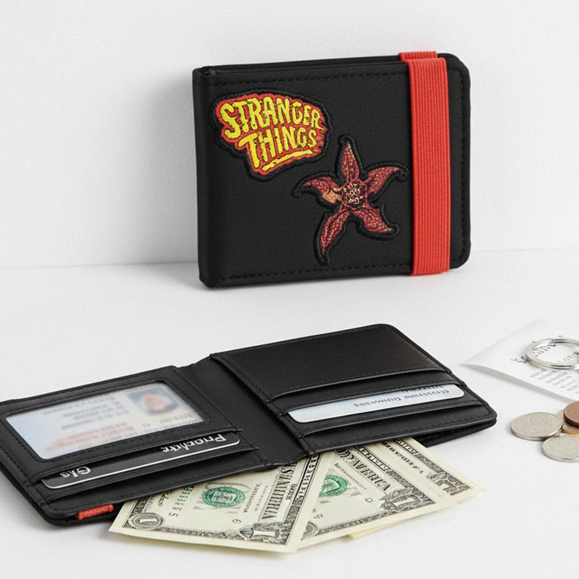 Carteira Stranger Things para adultos em couro sintético com fecho elástico e 5/7