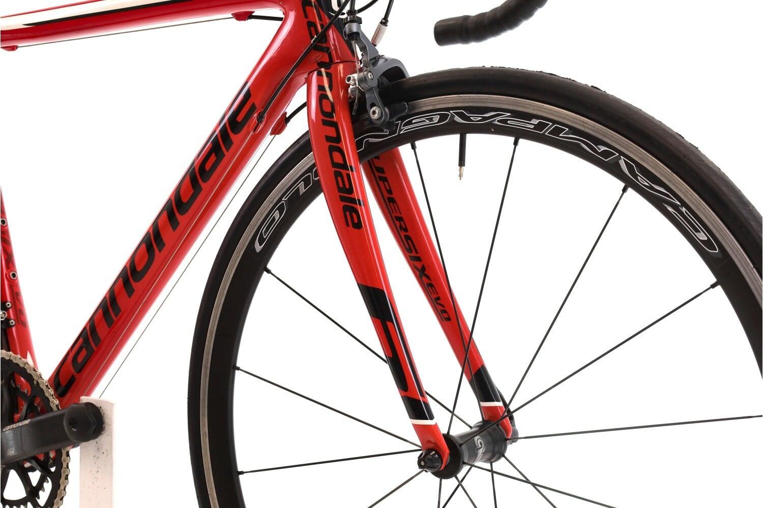 Segunda Vida · Bicicleta estrada ·  SuperSix EVO Carbon · Muito bom estado 5/8