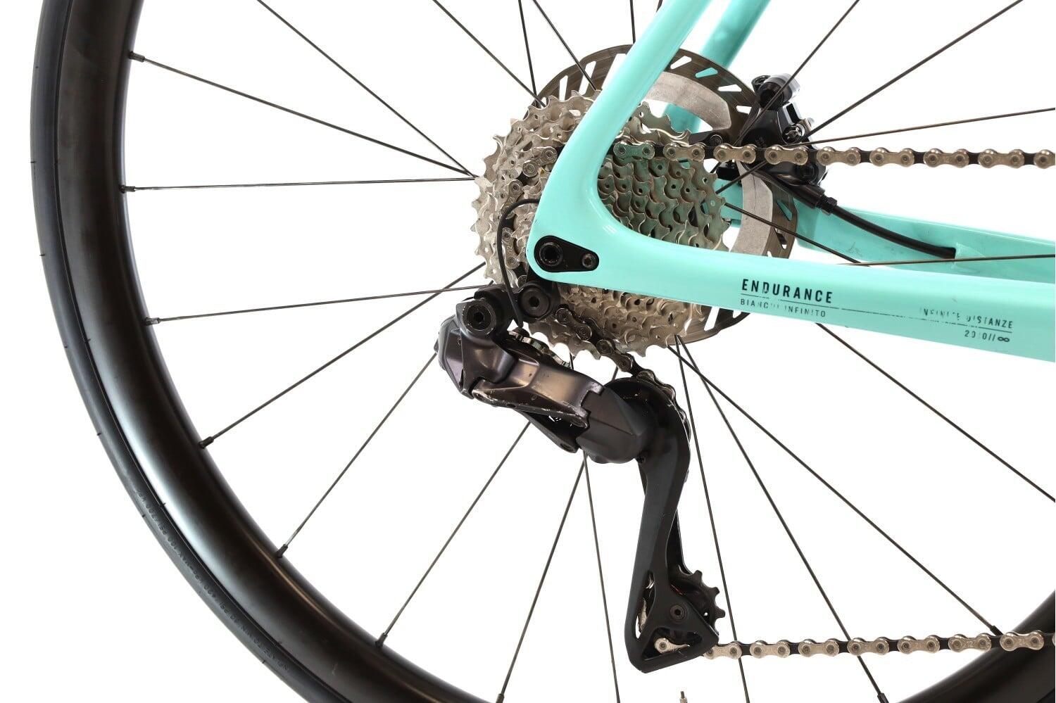 Segunda Vida · Bicicleta estrada ·  Infinito Di2 12V · Bom estado 3/8