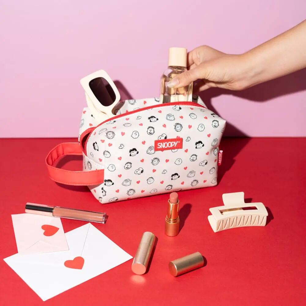 Beauty case da viaggio per adulti di Snoopy in poliestere con gancio e manico 6/6