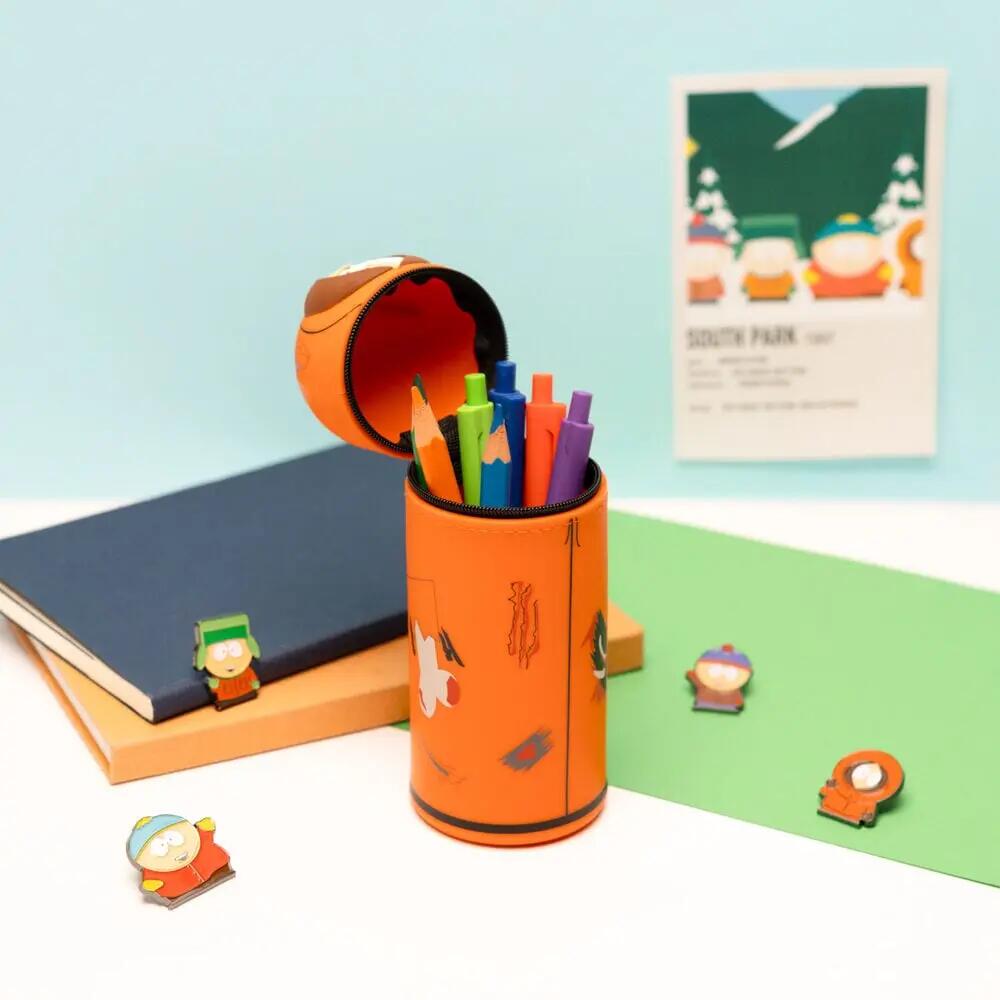 Estuche Portatodo 3D Infantil Kenny South Park de Silicona 17x6,5 cm Naranja 6/6