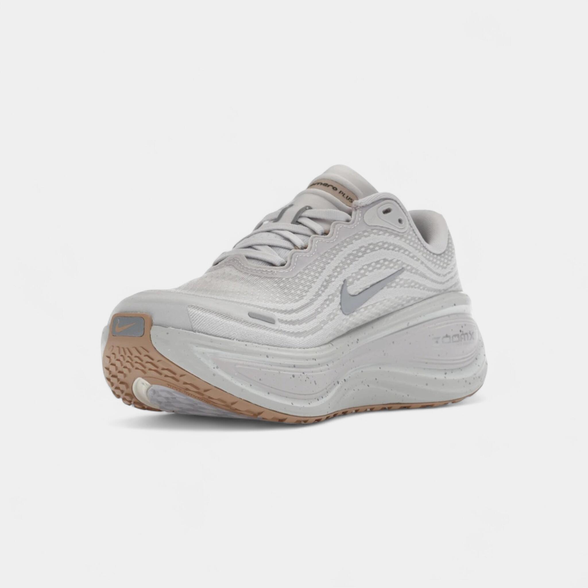 Nike Vomero Plus Speckle Vast Grey Wolf Grey 3/4