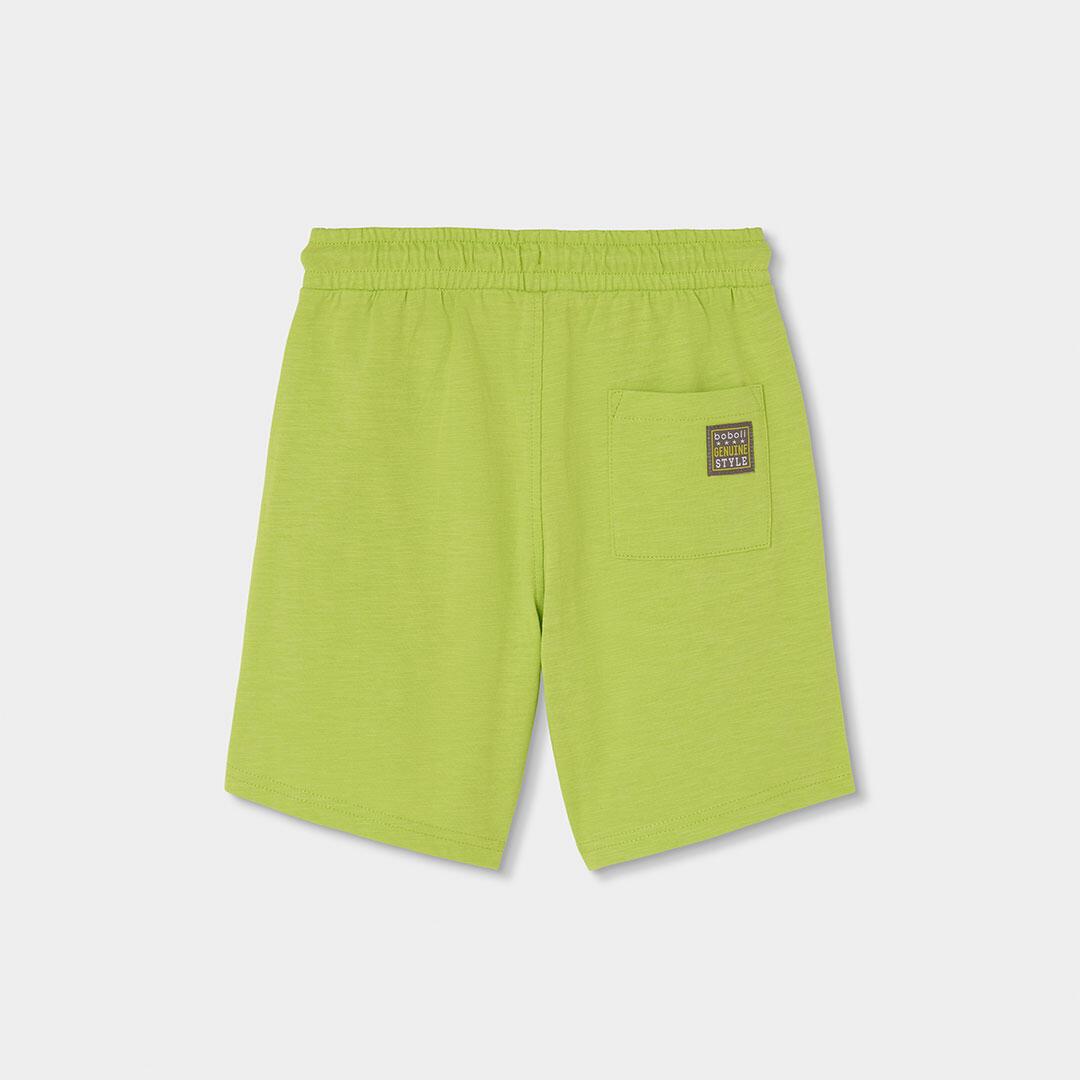 Conjunto de camiseta estampada y pantalón corto para niño 6/7