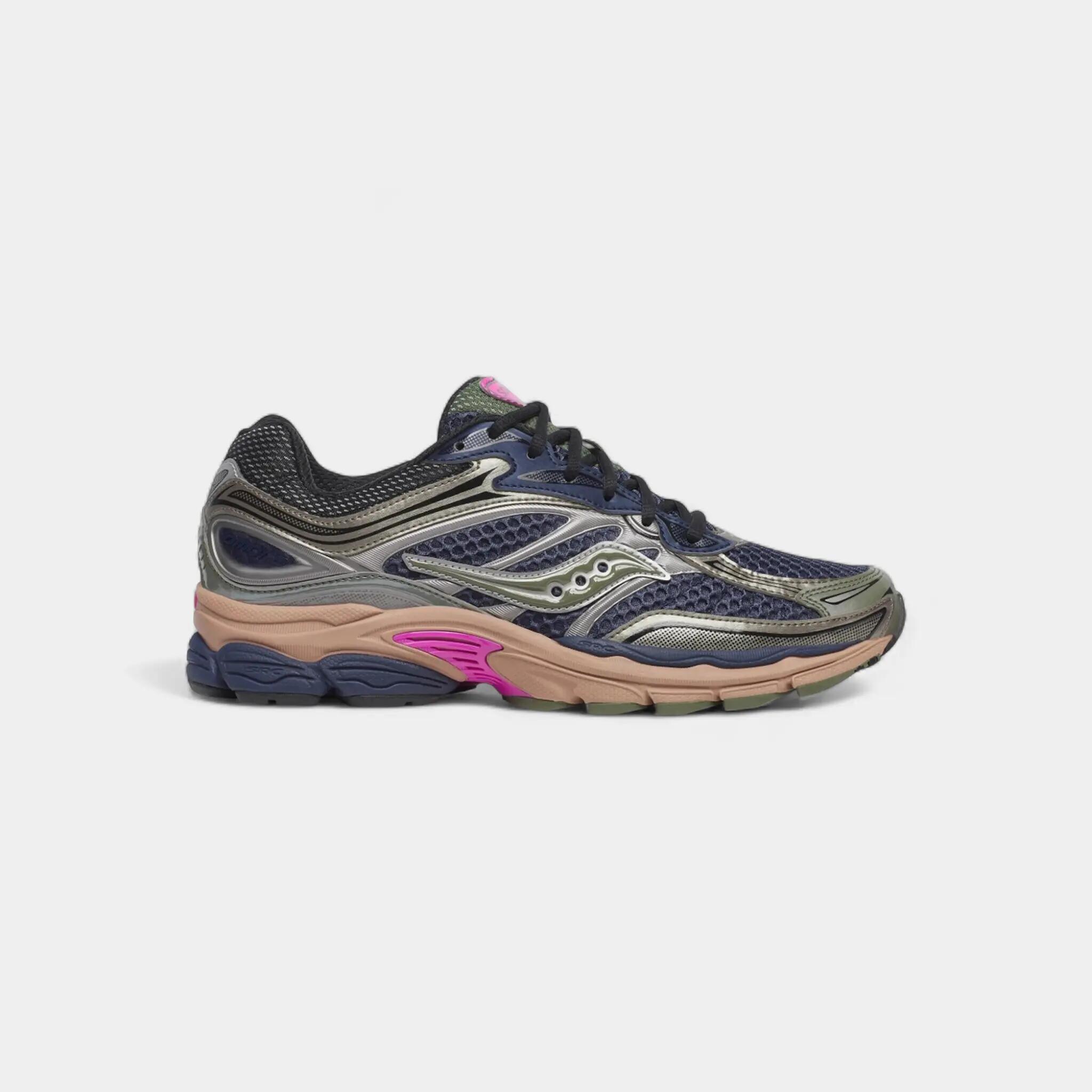 SAUCONY picture
