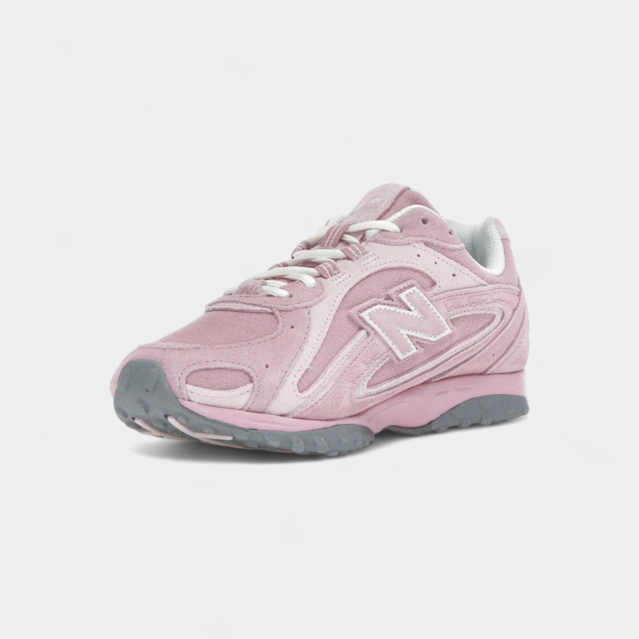 New Balance 204L Pastel Pink 3/4