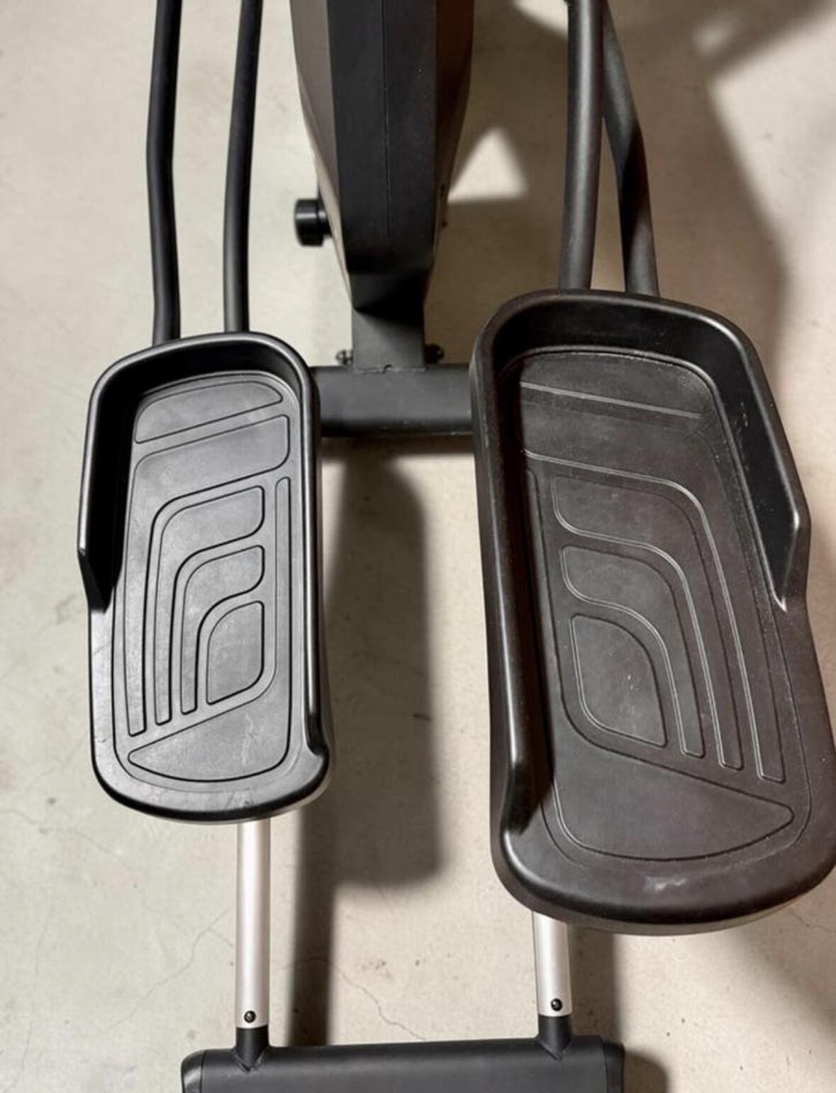 Entre Particuliers - Crosstrainer Toorx ERX500 avec iConsole 7/7