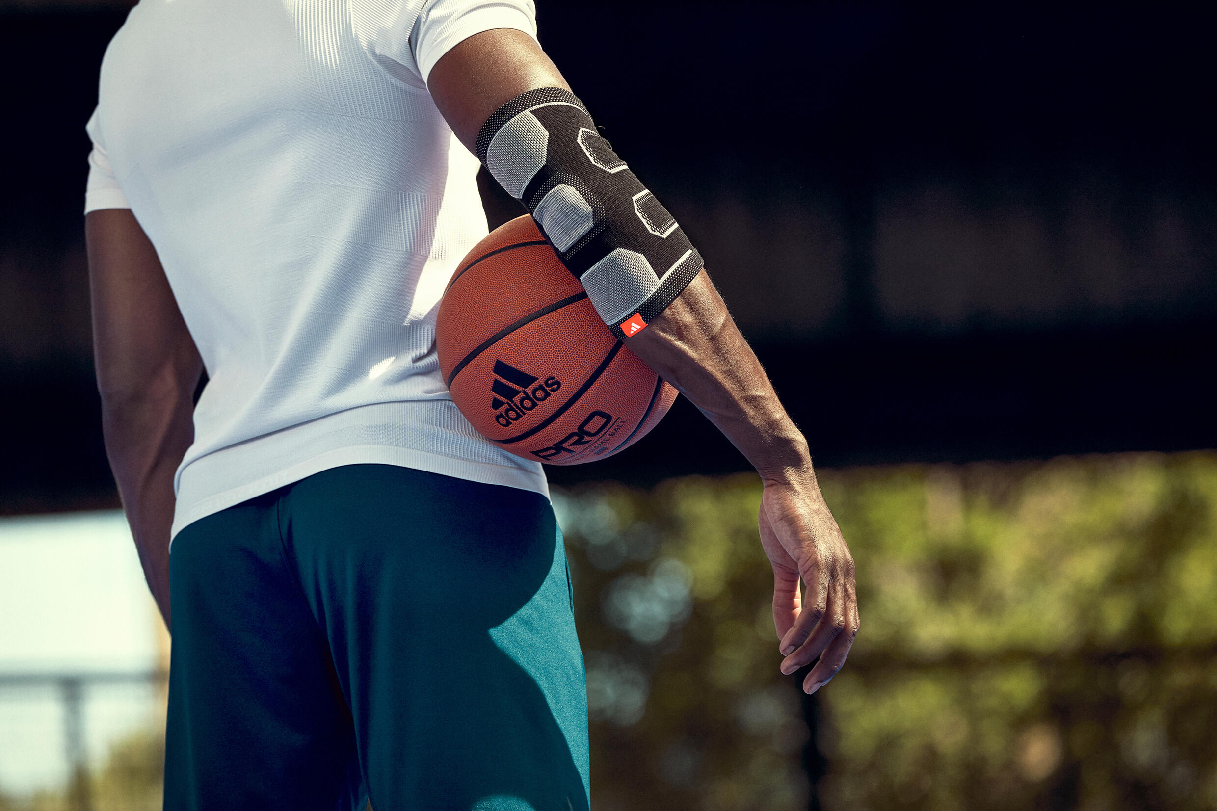 Support coudier Adidas - XL 8/9