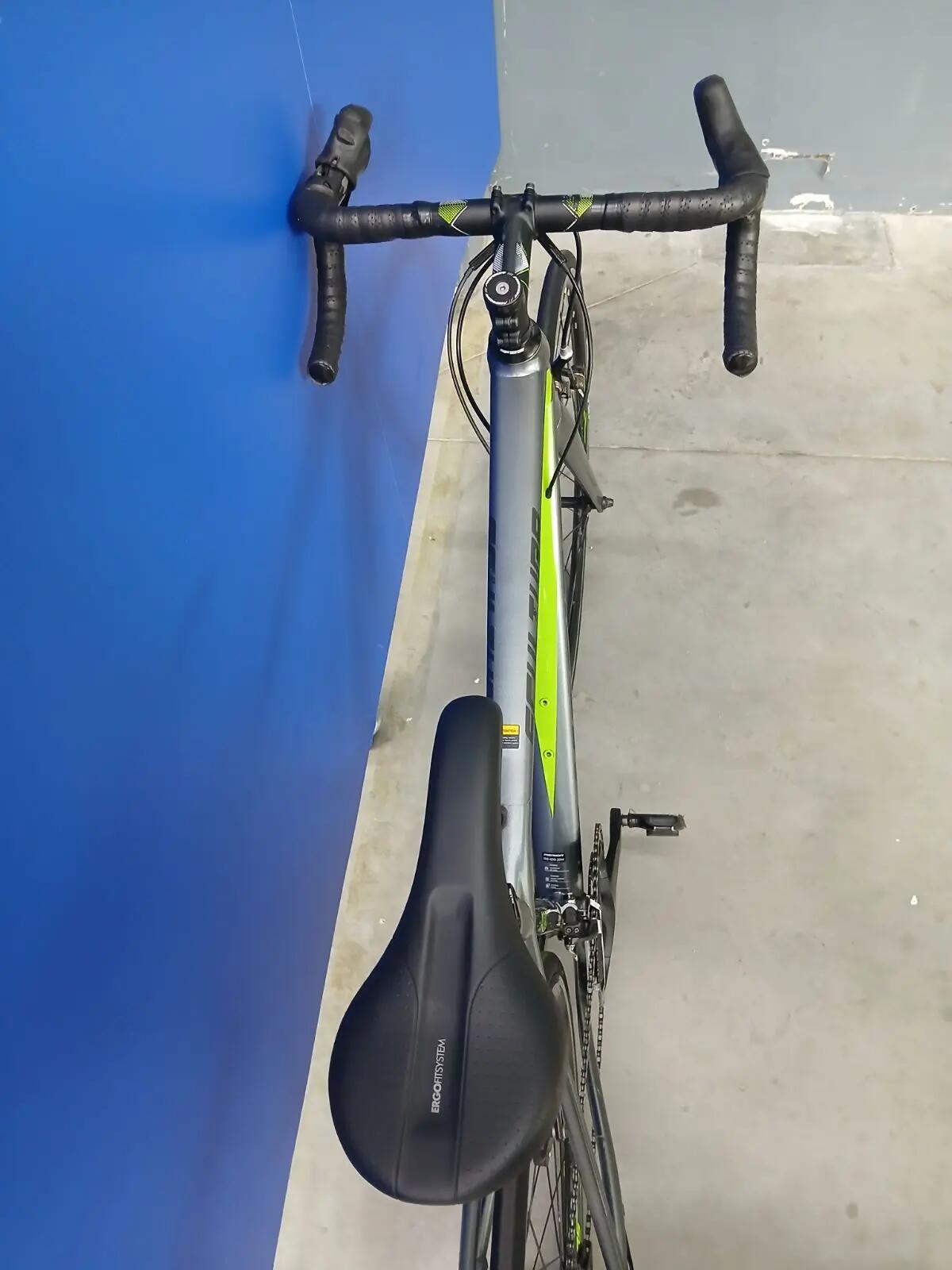 BICICLETA DE ESTRADA MERIDA SCULTURA 400 TAM S/M - SEGUNDA VIDA: MUITO BOM 4/5