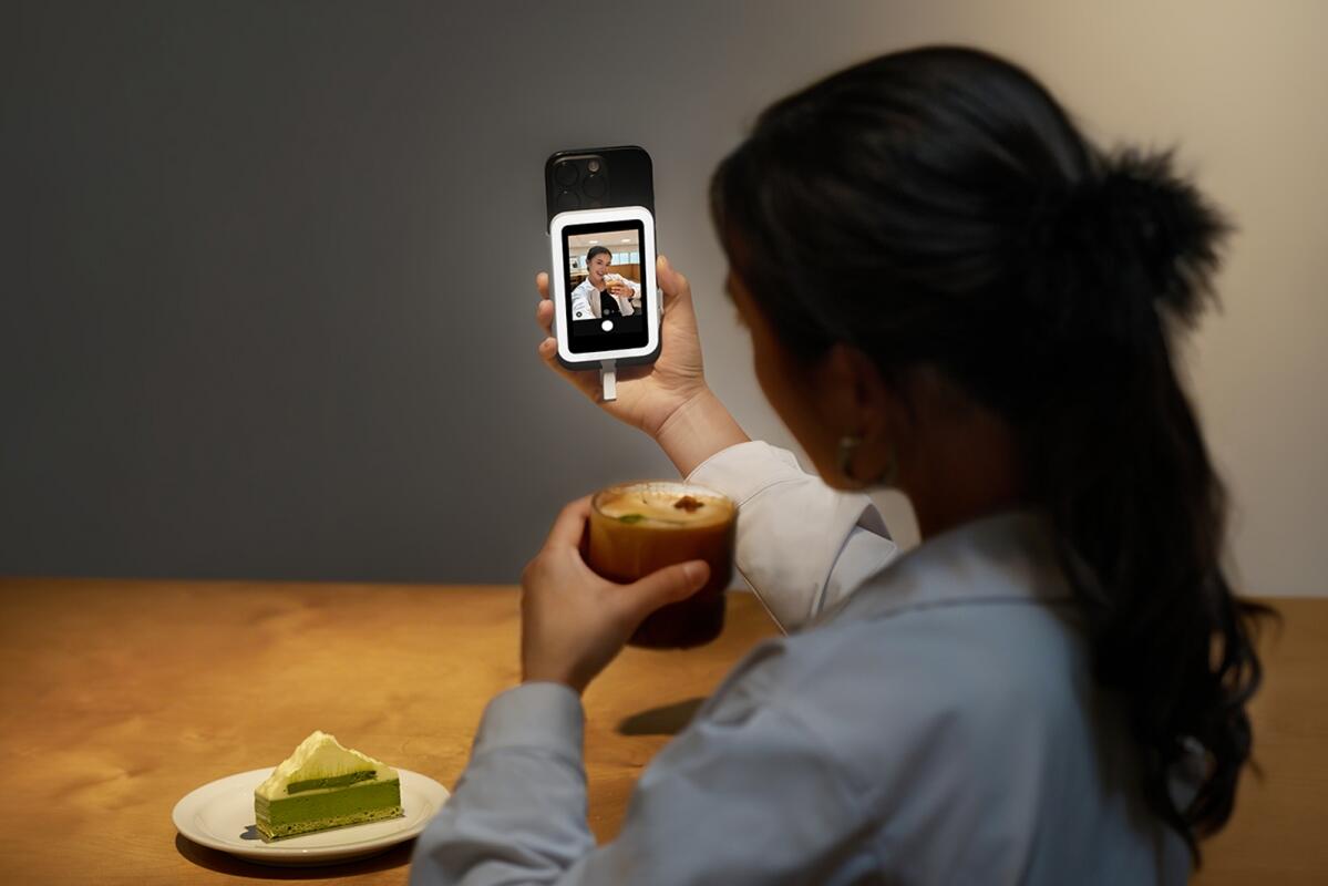 Přídavný displej Snap Selfie Screen se světlem 4/4