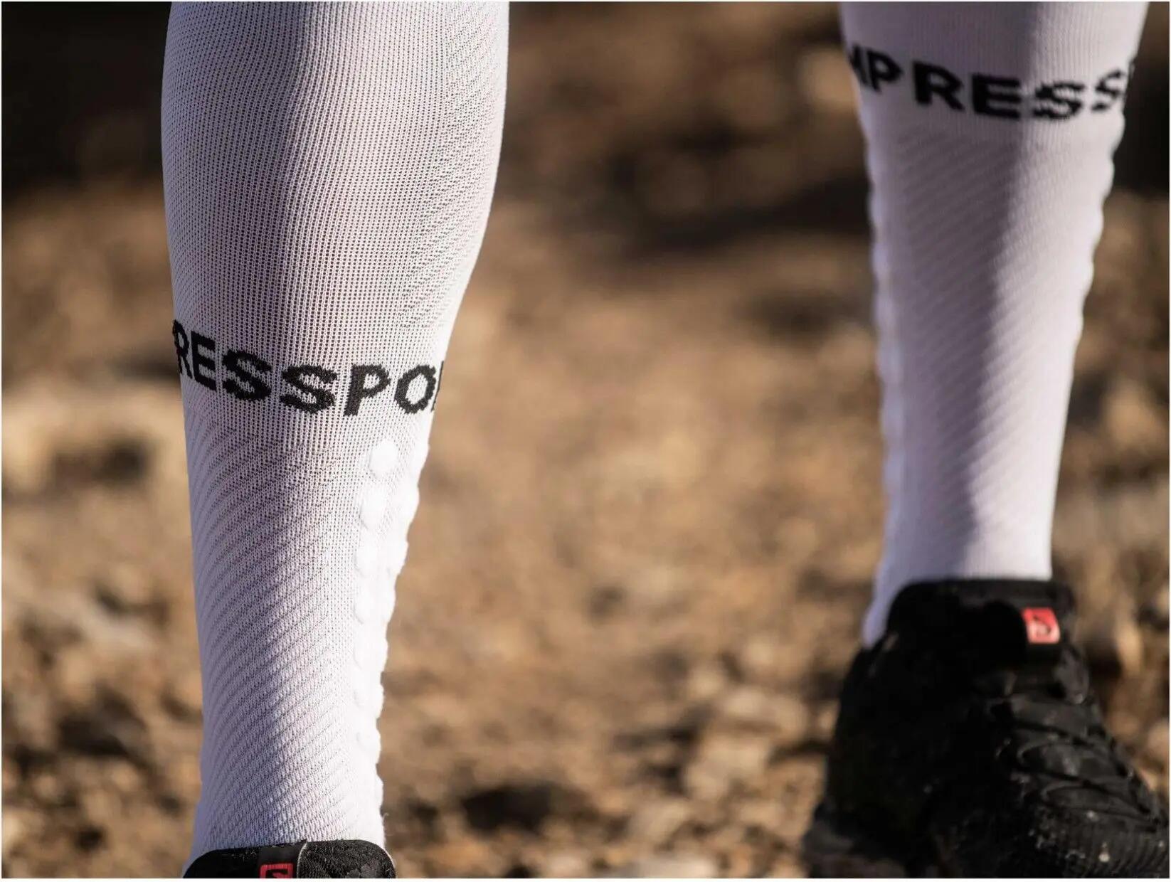 Meias Compressport Meias Completas Branco 3/5