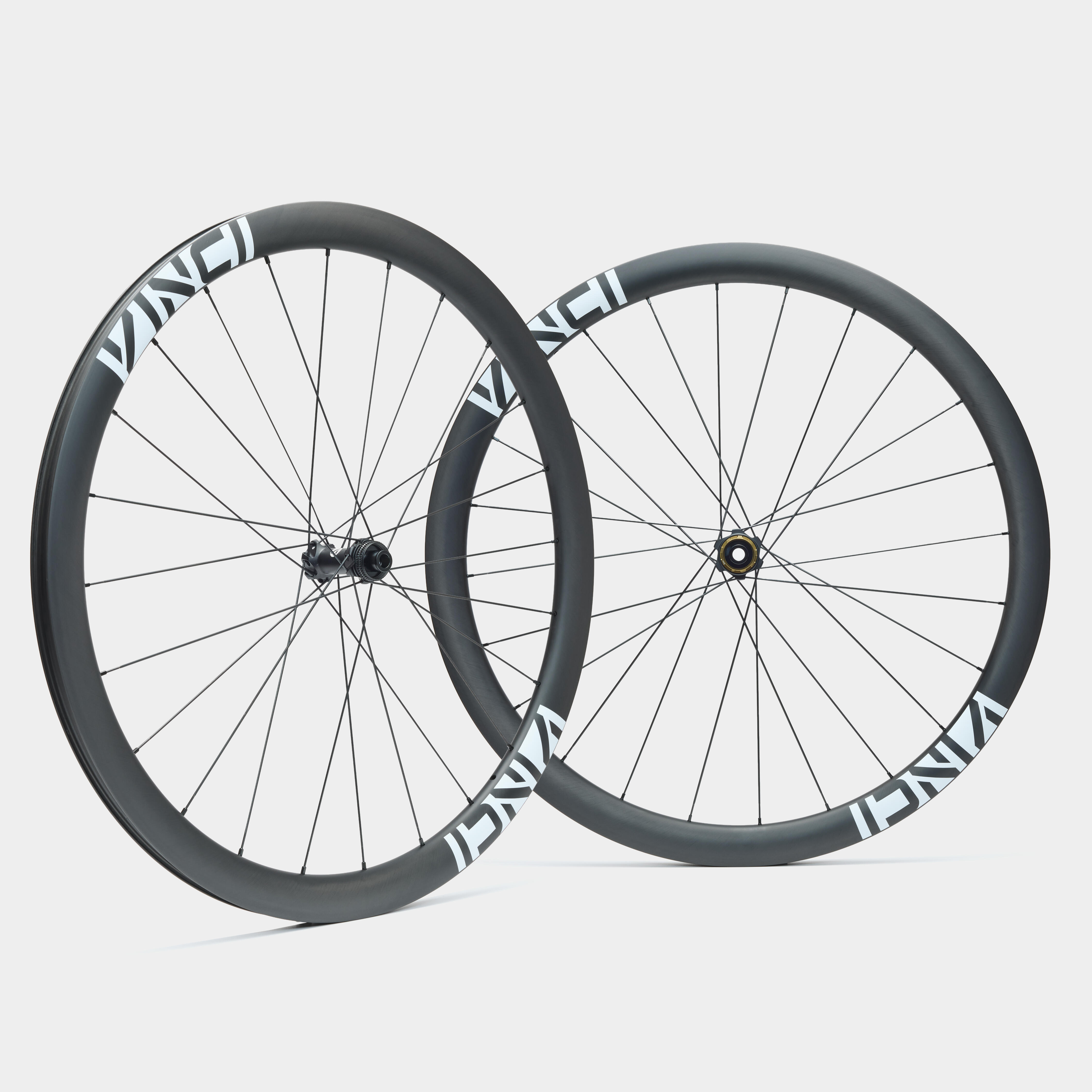 Koła szosowe karbonowe Vinci Rapid 40mm 2026, białe, piasty V Tour, Shimano HG