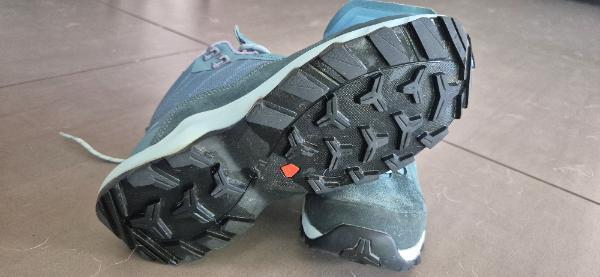 Entre Particuliers - Chaussures de randonnée, taille 36 4/5