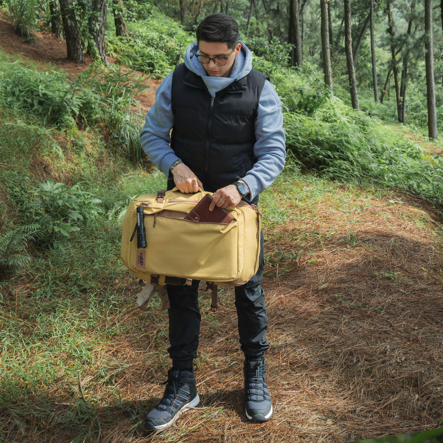 Cestovní batoh CabinZero Adventure 42 l 6/15