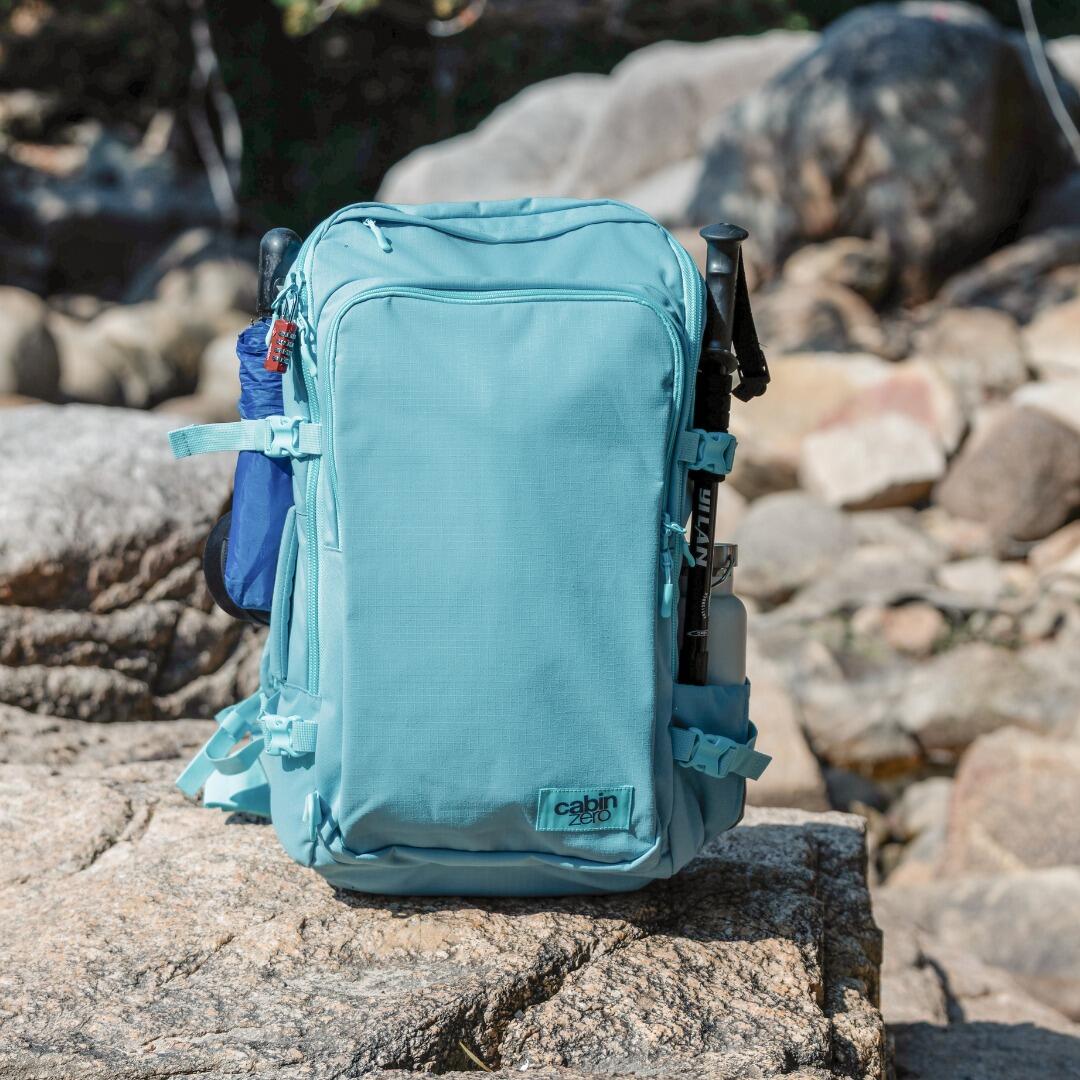 Cestovní batoh CabinZero Adventure Pro 42 l 7/15