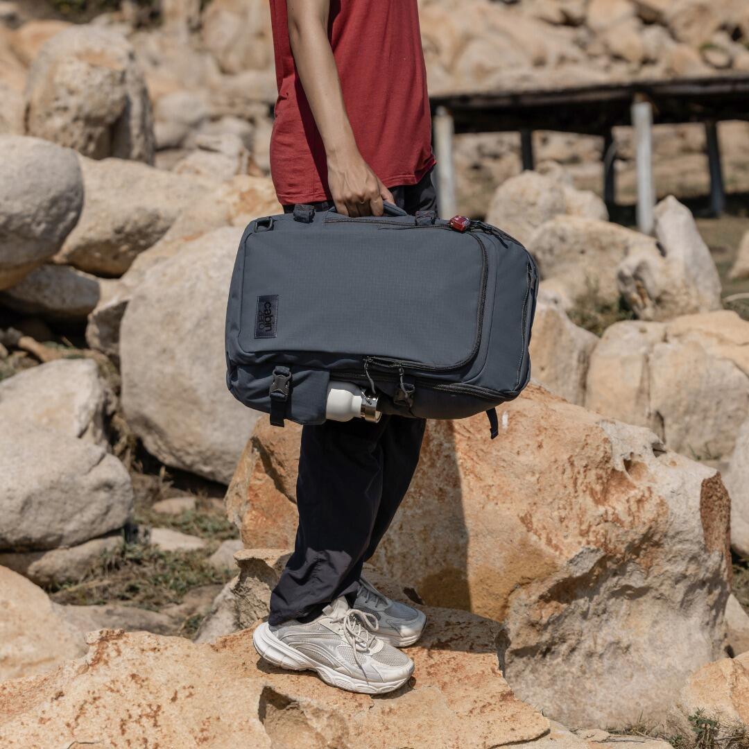 Cestovní batoh CabinZero Adventure Pro 32 l 5/13