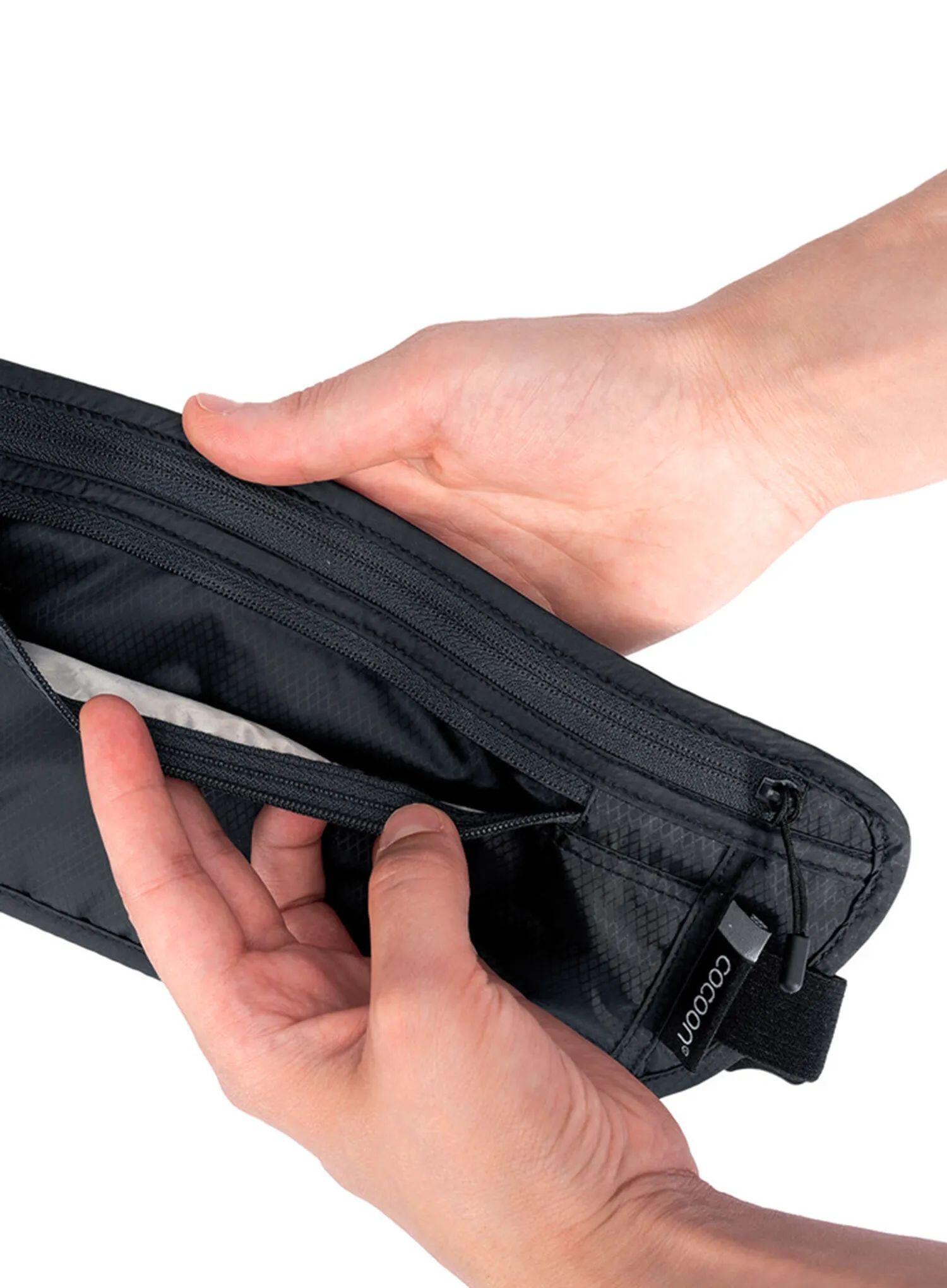 Nerka Cocoon Travel Waist Wallet - phantom black 5/7