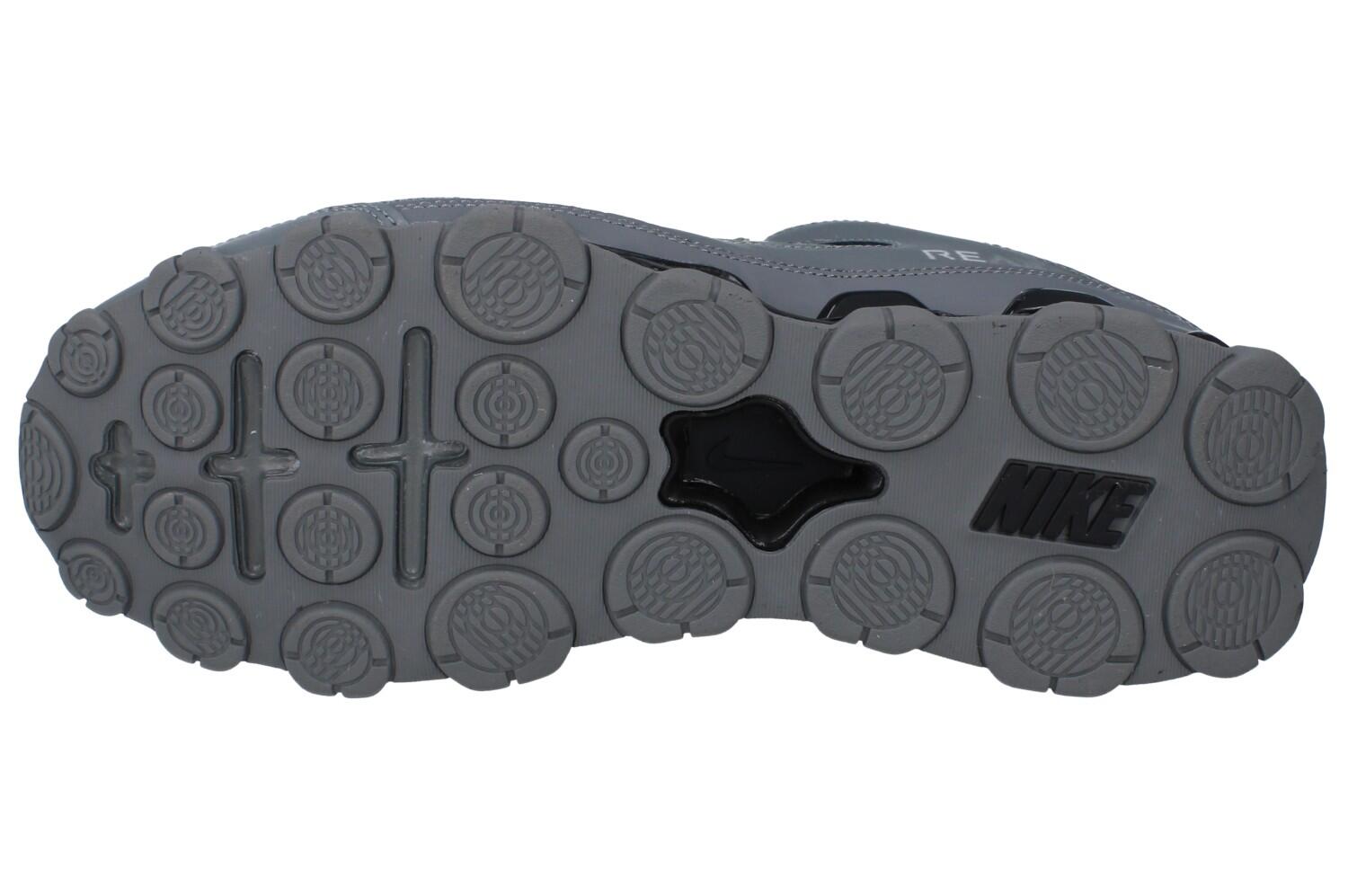 Herren universal Schuhe Nike Reax 8 TR 5/6