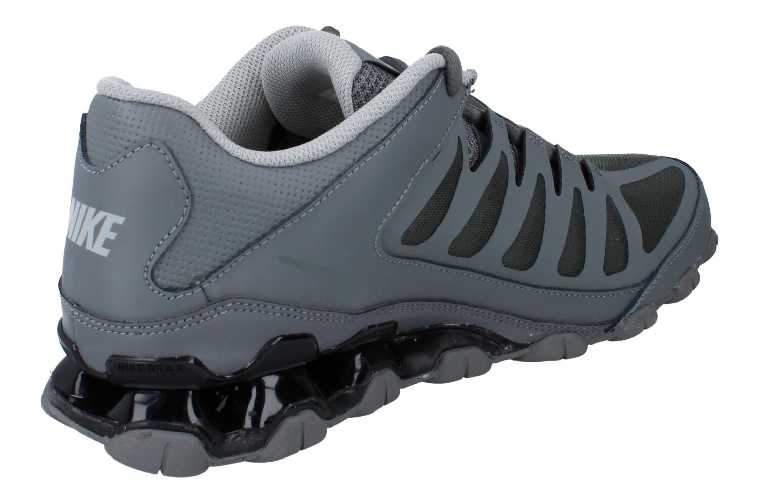 Herren universal Schuhe Nike Reax 8 TR 3/6