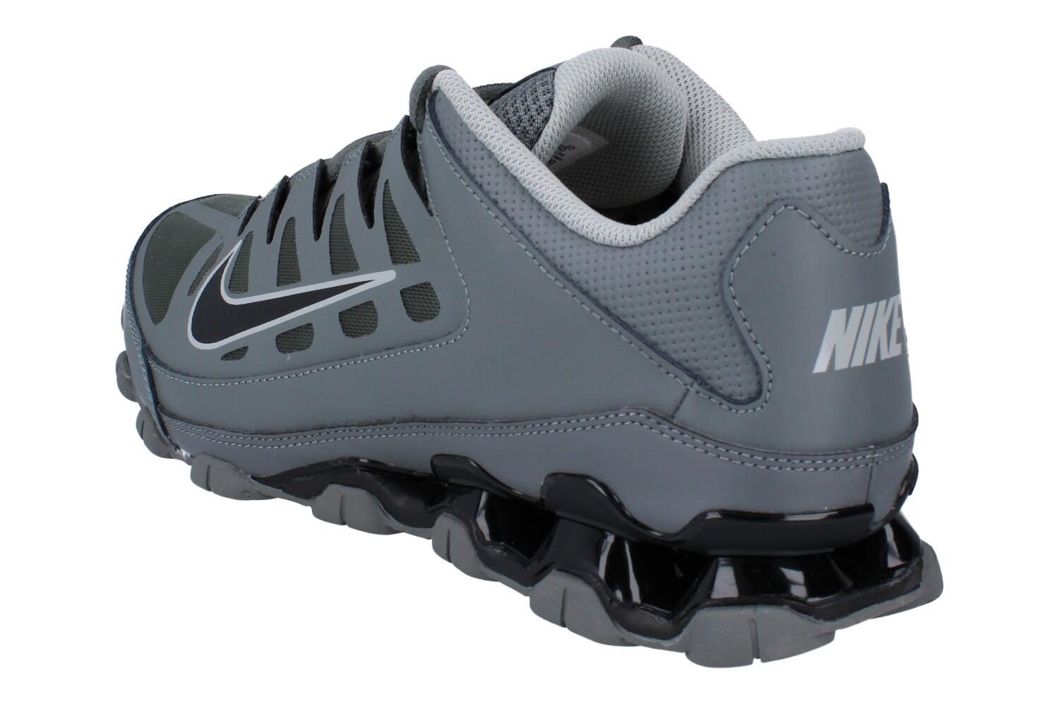 Herren universal Schuhe Nike Reax 8 TR 2/6