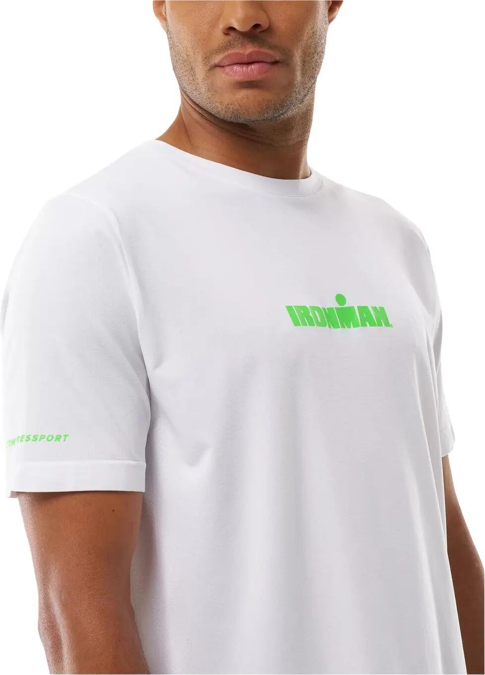 Compressport Ironman 2026-trainings-T-shirt, wit/groen 2/5