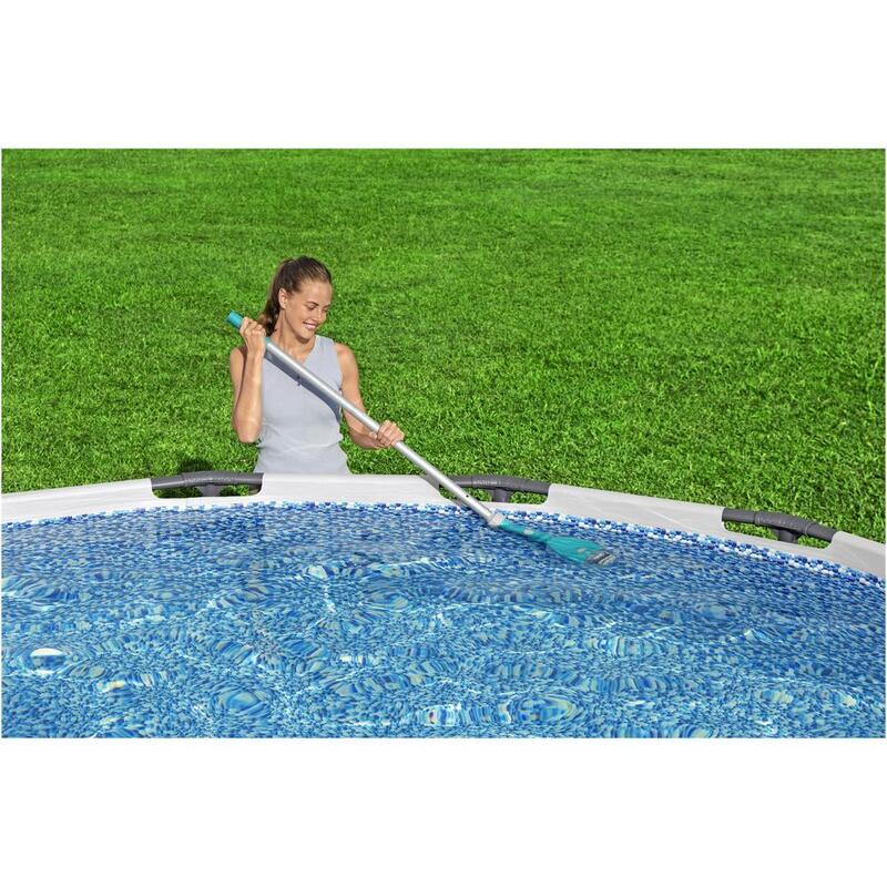 Aspirator AquaTech Bestway, lungime 150 cm, 8 baterii AA (nu sunt incluse)