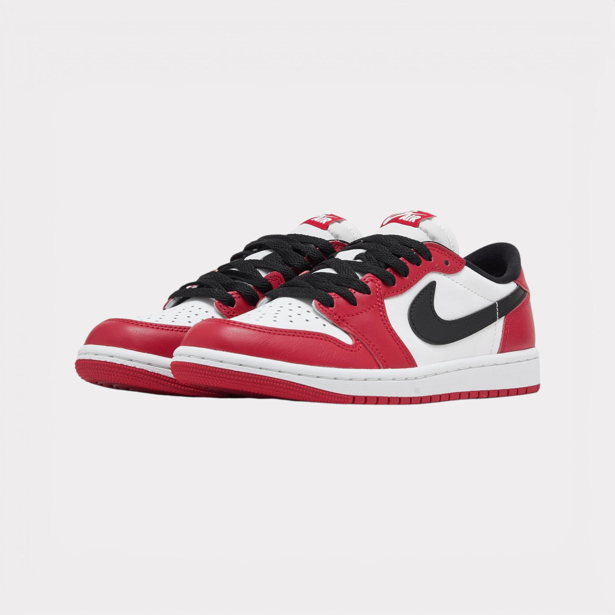 Air Jordan 1 Retro Low OG Chicago 2025 2/7