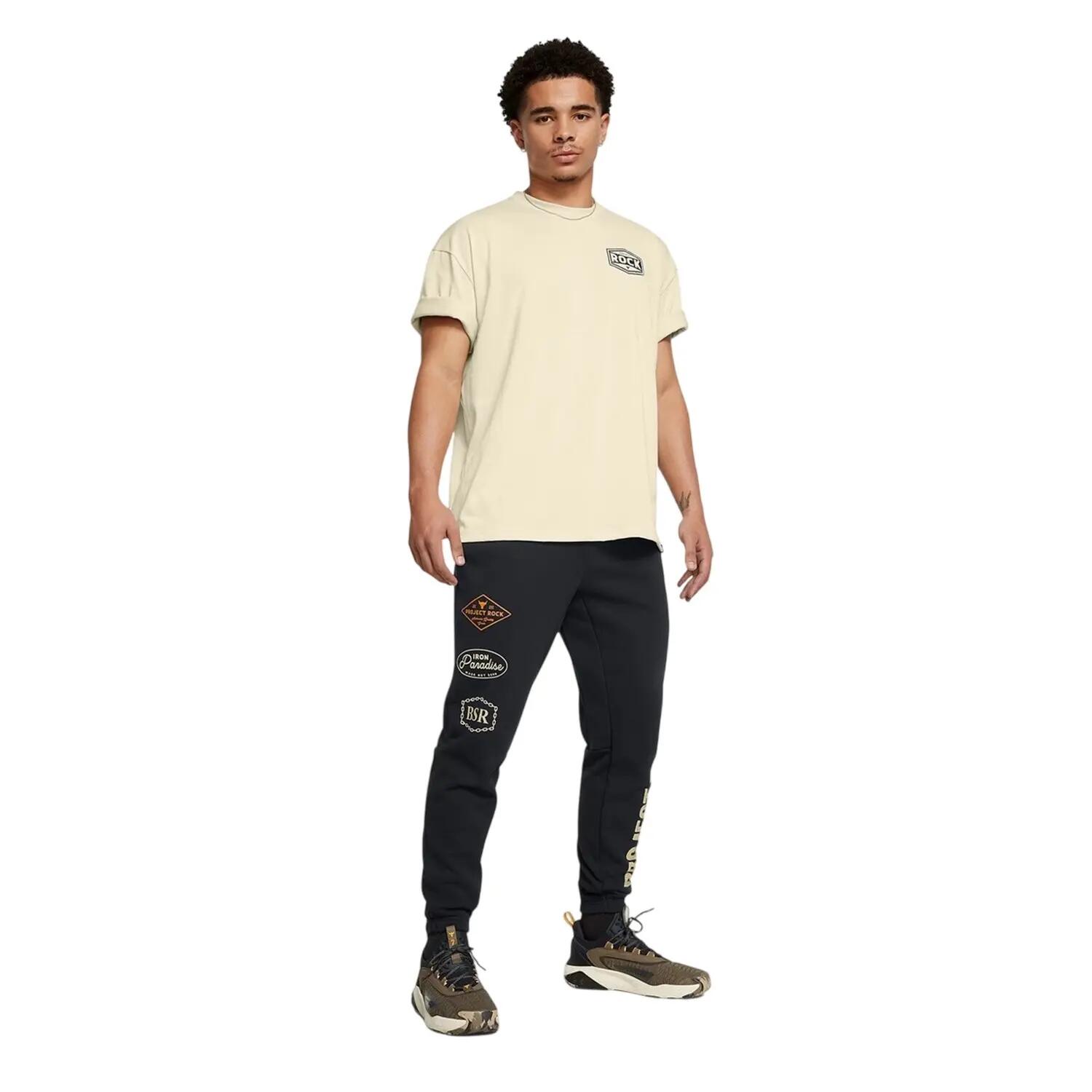 UNDER ARMOUR picture