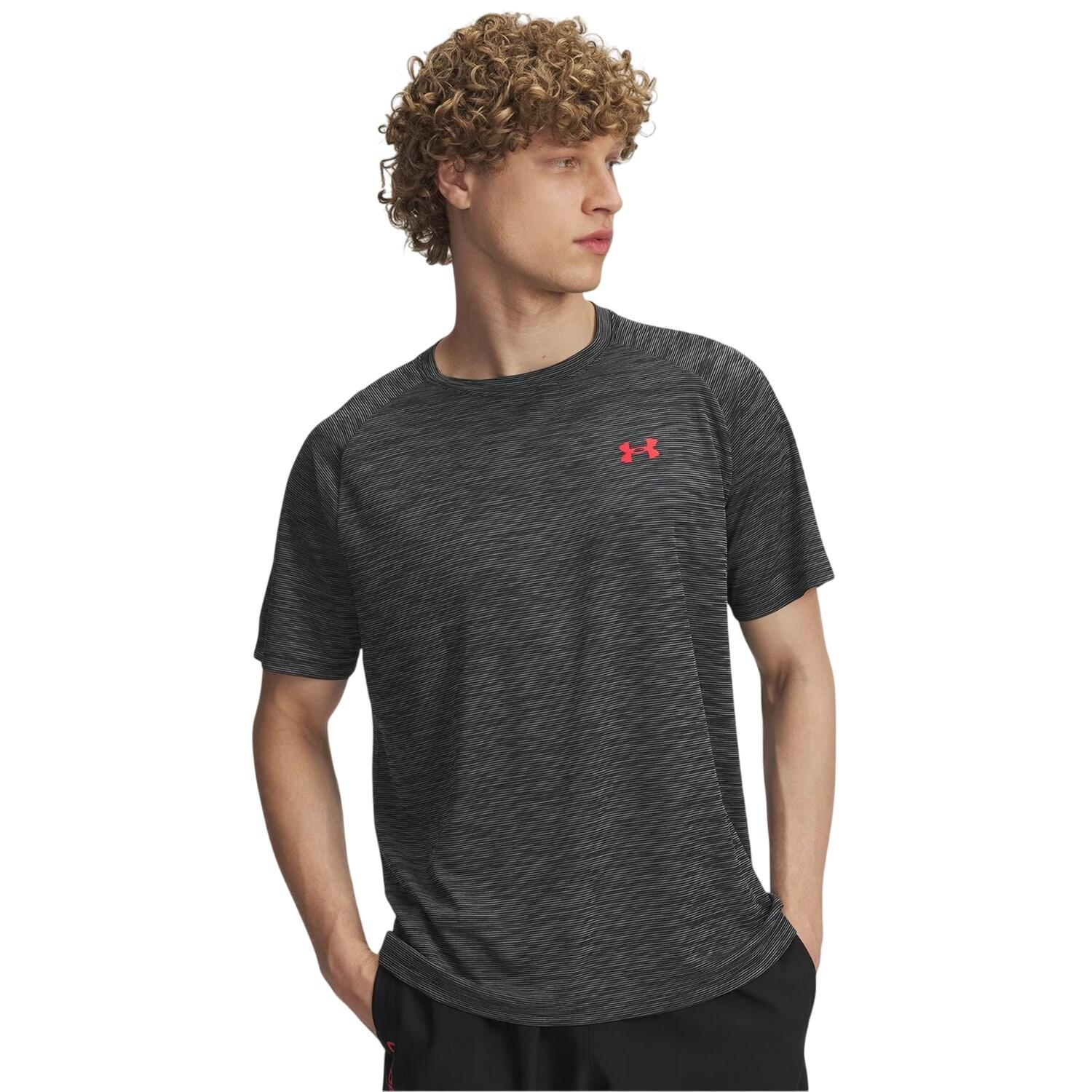 UNDER ARMOUR picture