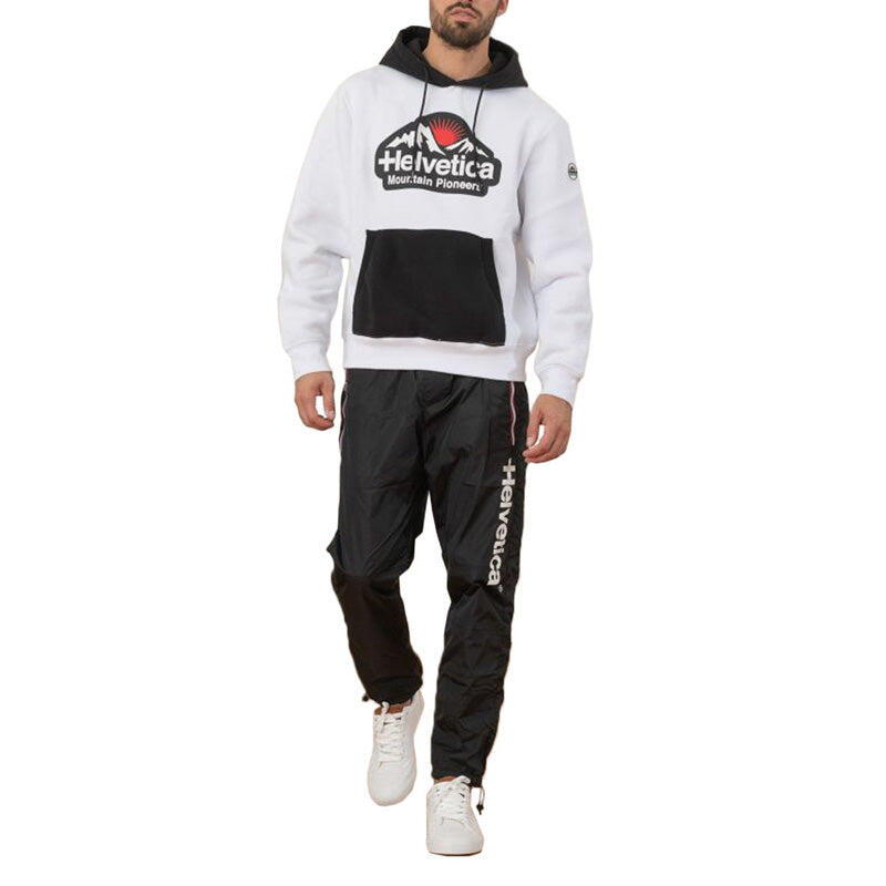 Sweat Helvetica WINGO 4/4