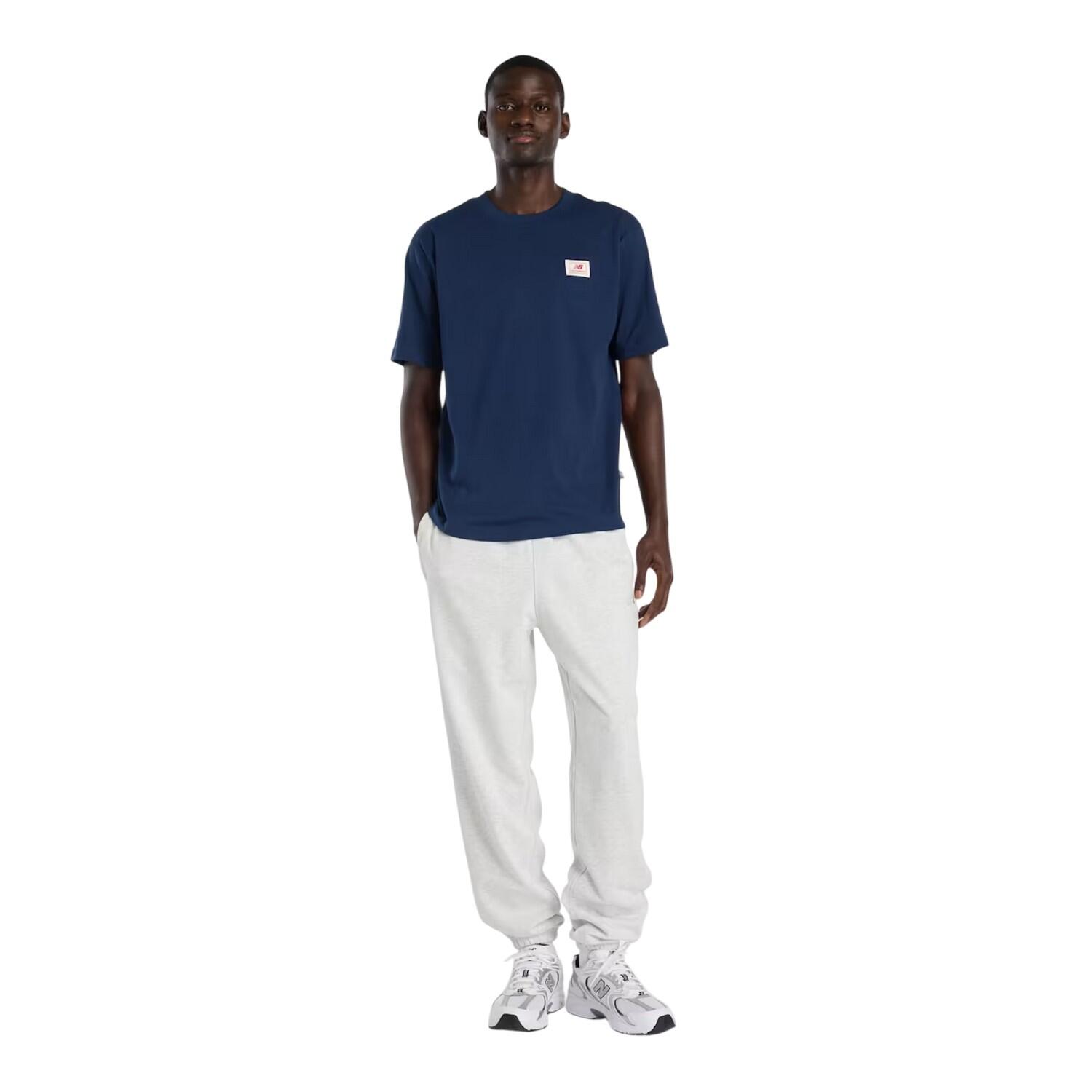 NEW BALANCE picture