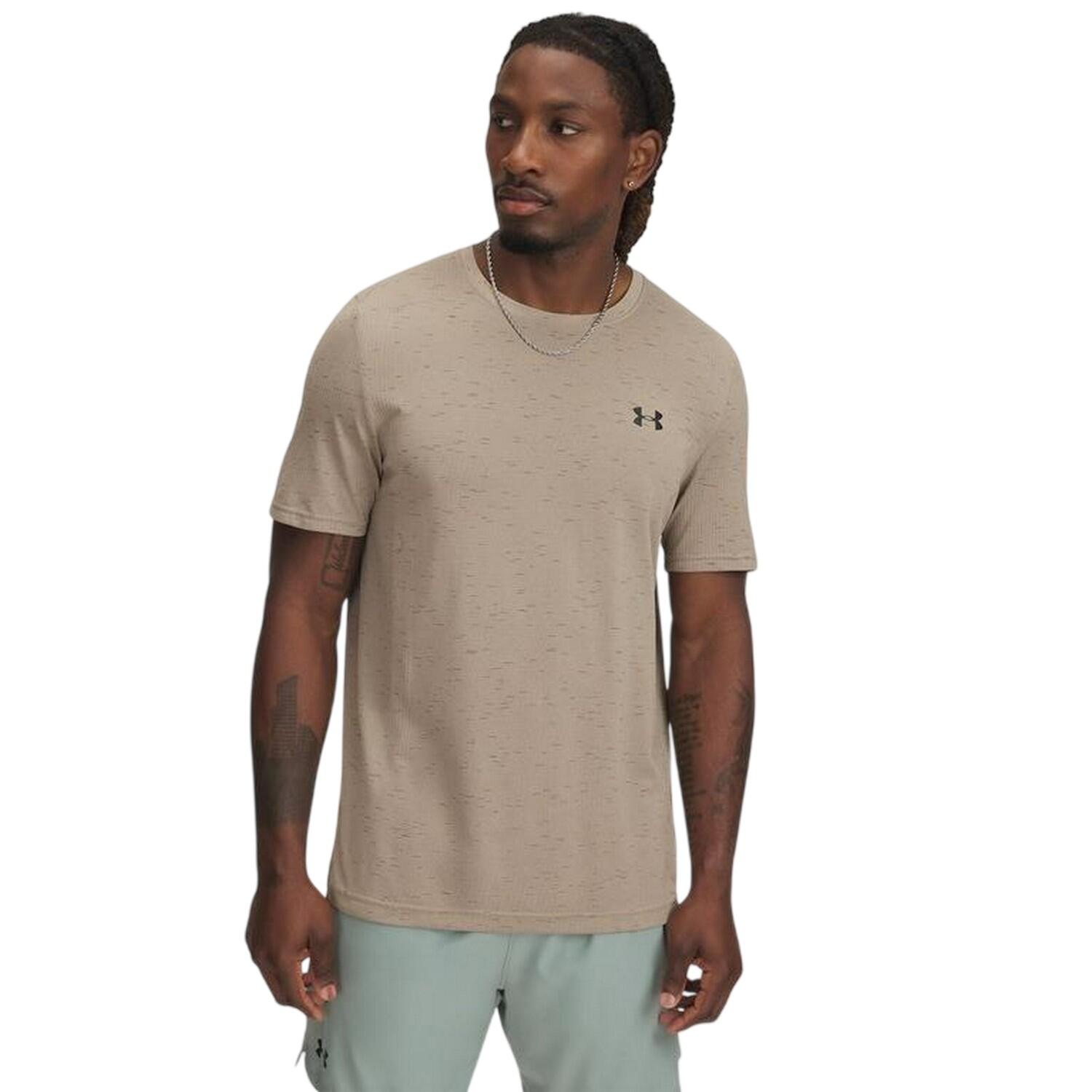 UNDER ARMOUR picture