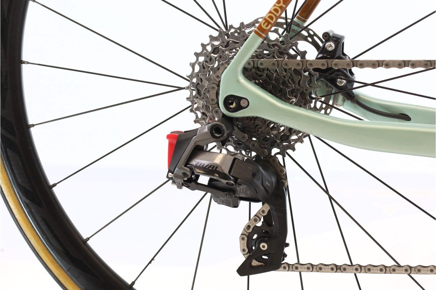 Segunda Vida · Bici carretera · Eddy Merckx 525 Disc AXS 12V · Muy buen estado 3/8