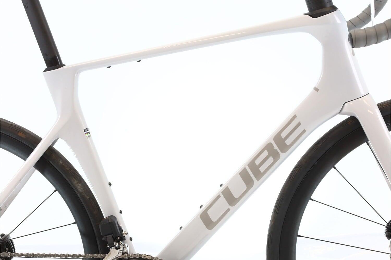 Vélo de route reconditionné ·  Agree C62 ONE Di2 12V · Très bon état 2/8