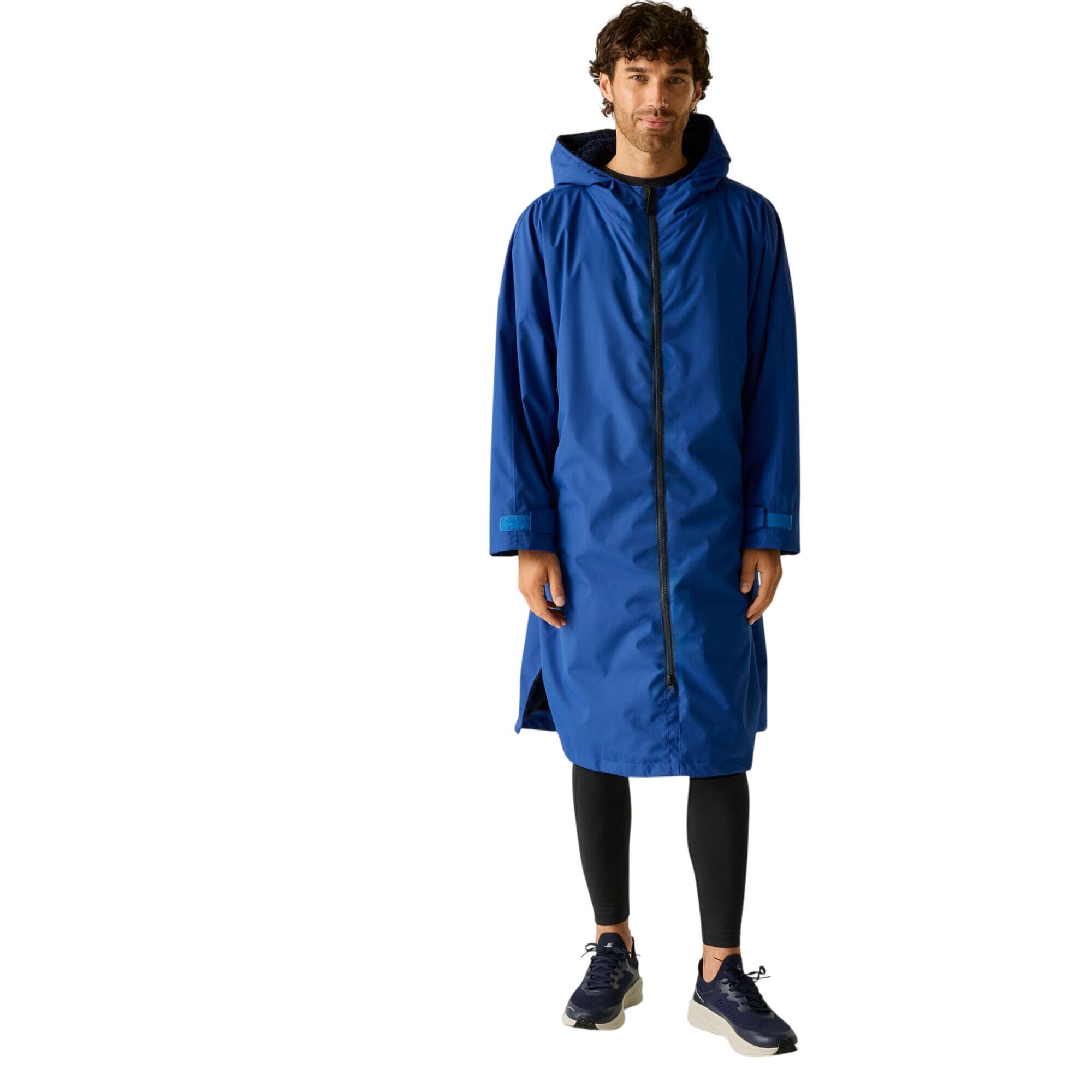 royal blue / navy blue.