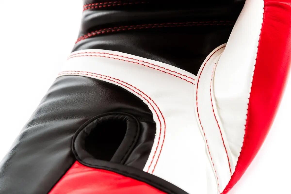 UFC PRO Boxhandschuhe 16 OZ PU belüftet rot/weiß 10/15