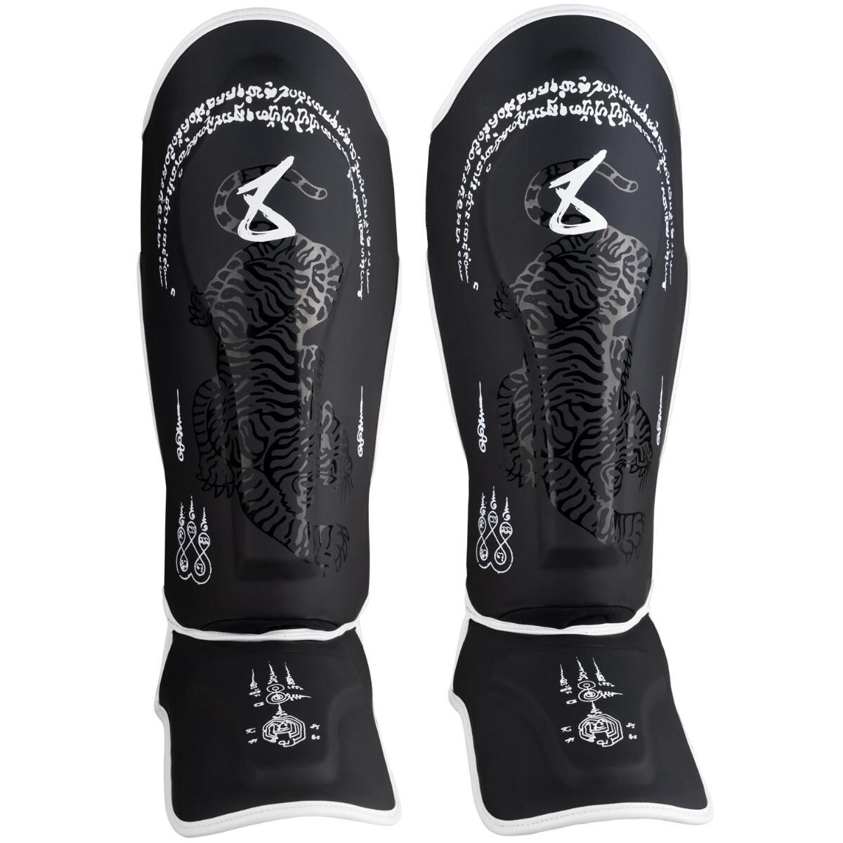 8 WEAPONS Shin Guards - Sak Yant Big Tiger black M 8/15