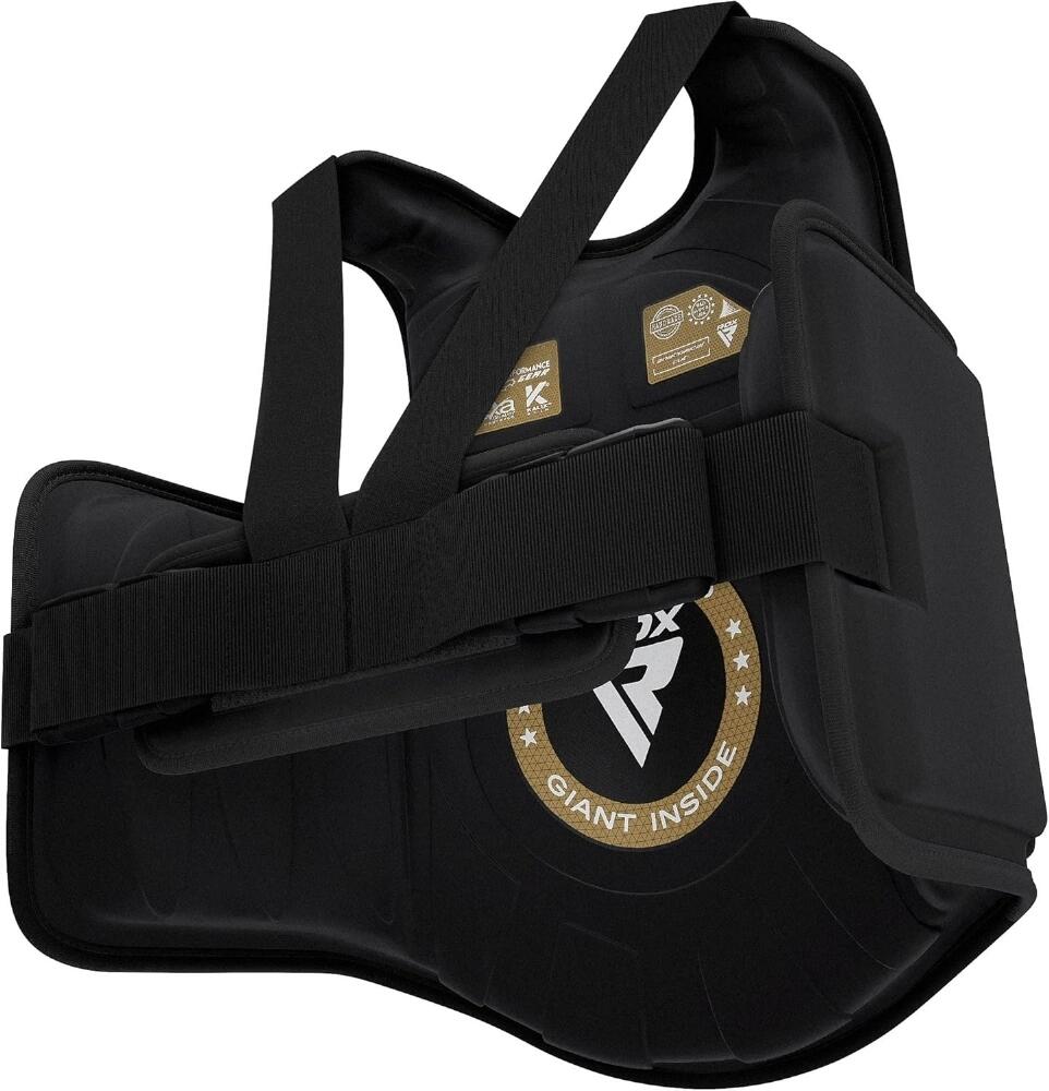 BORSTBESCHERMER F6 MAT ZWART met GOUD - S/M 8/8