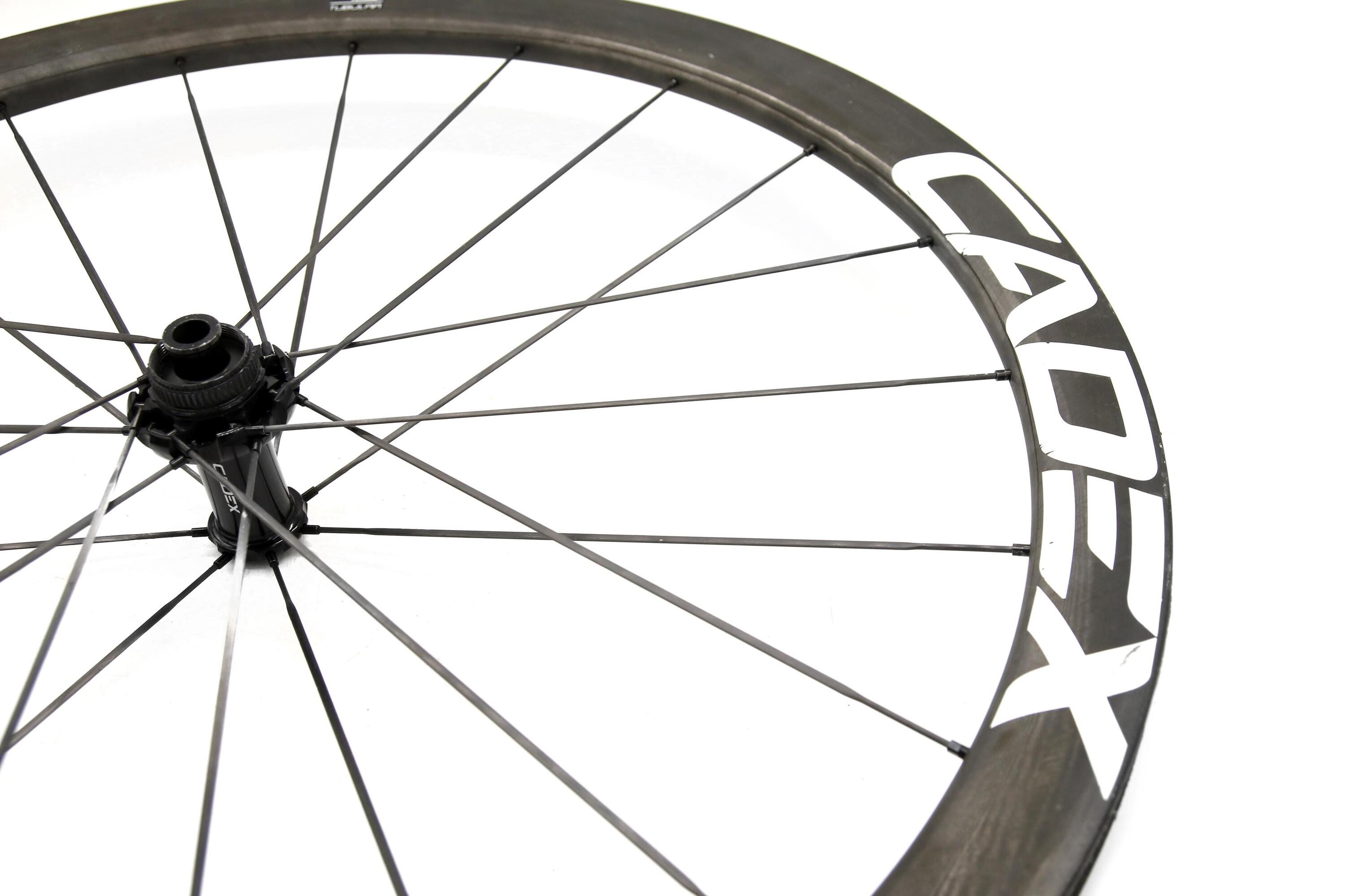 Rueda delantera Cadex tubular 2/5