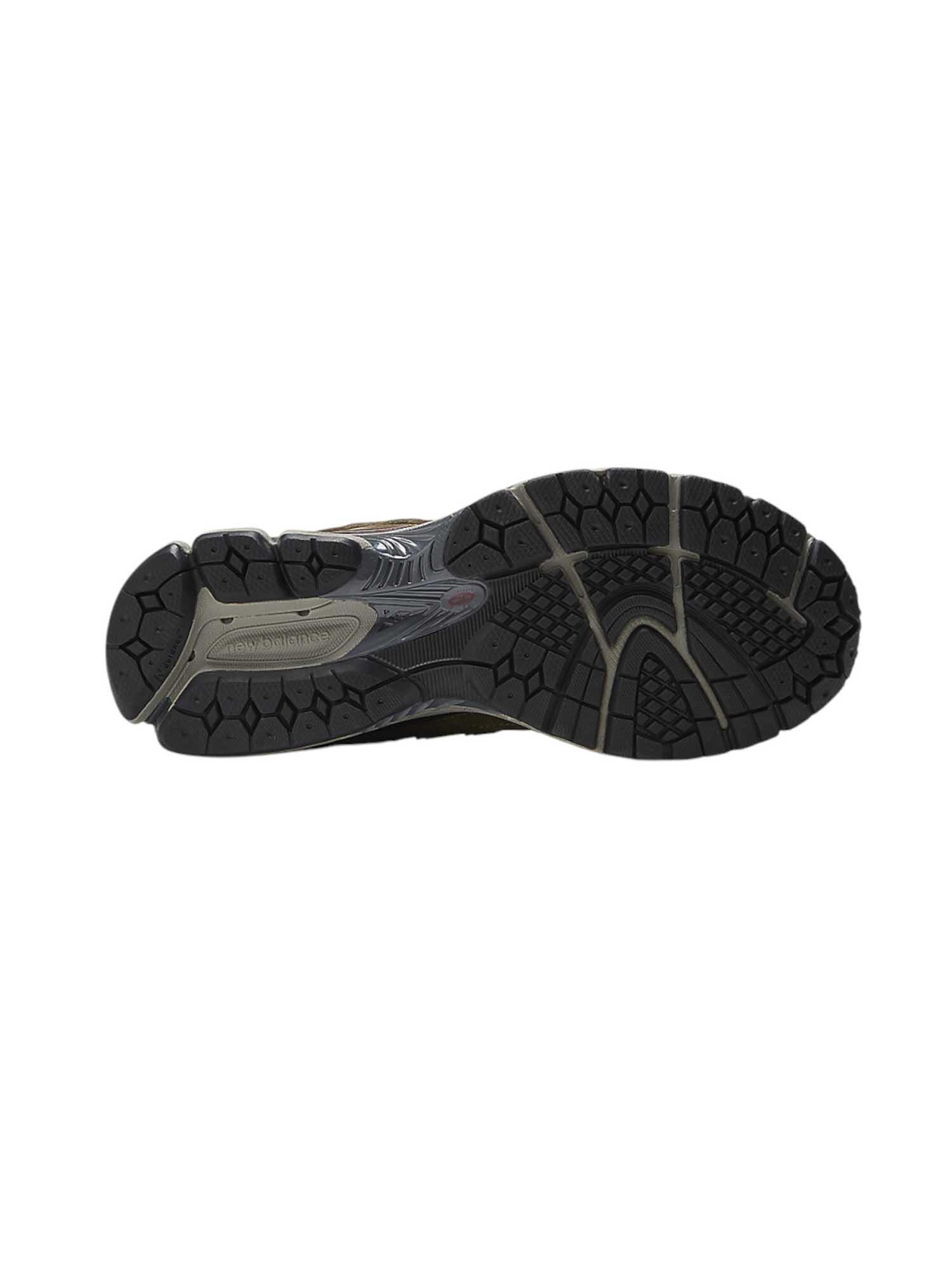 Sneakers New Balance MTZ 2002R 6/6