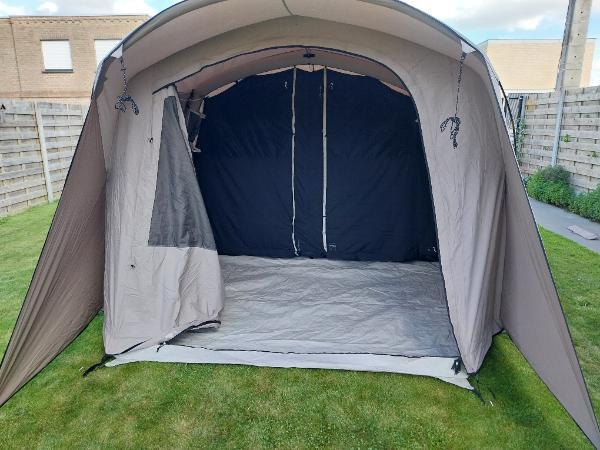 Tussen Particulieren - Opblaasbare tent met accessories 6/7