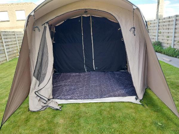 Tussen Particulieren - Opblaasbare tent met accessories 3/7