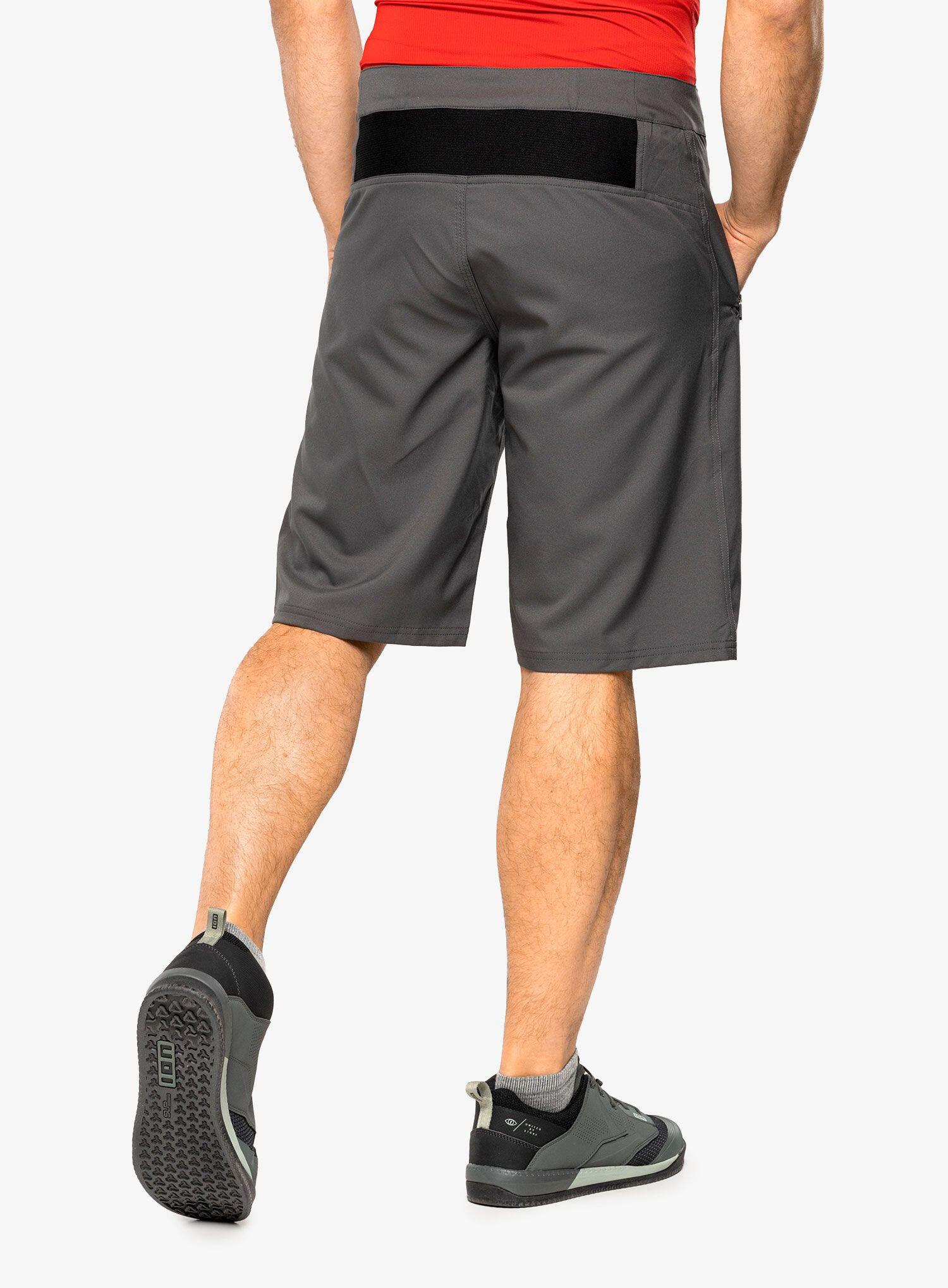 Herren Short IM BIKE SHORTS LOGO PLUS 5/7