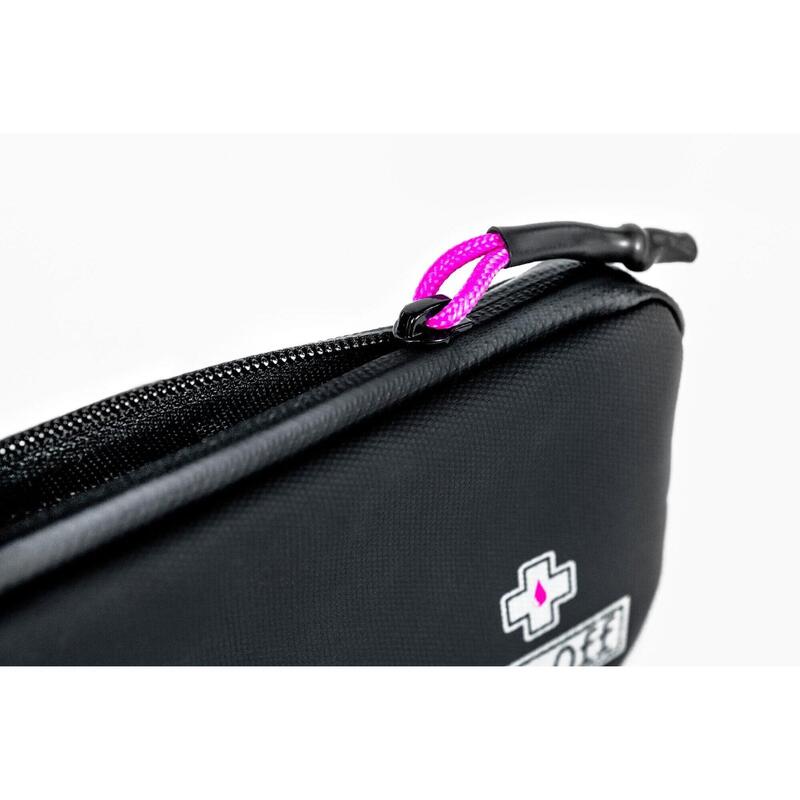 Muc-Off Essentials Case Rainproof Black