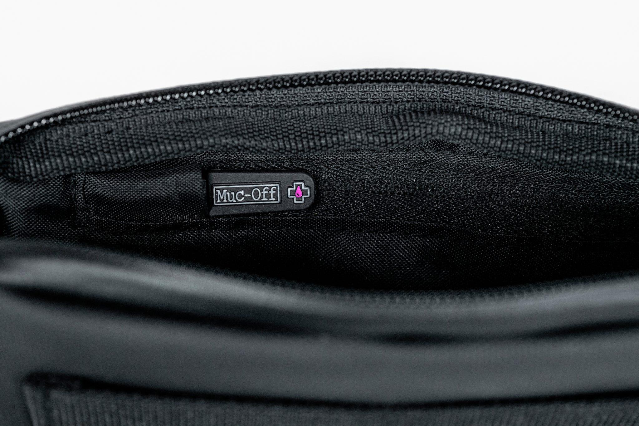 Caso essenziale Rainproof Black 6/7