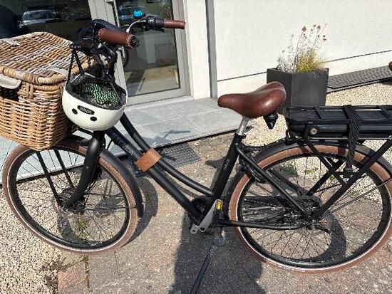 Entre Particuliers - Vélo de ville électrique à batterie détachable