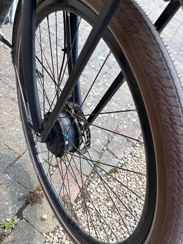 Tussen Particulieren - Elektrische stadsfiets met afneembare batterij 3/6